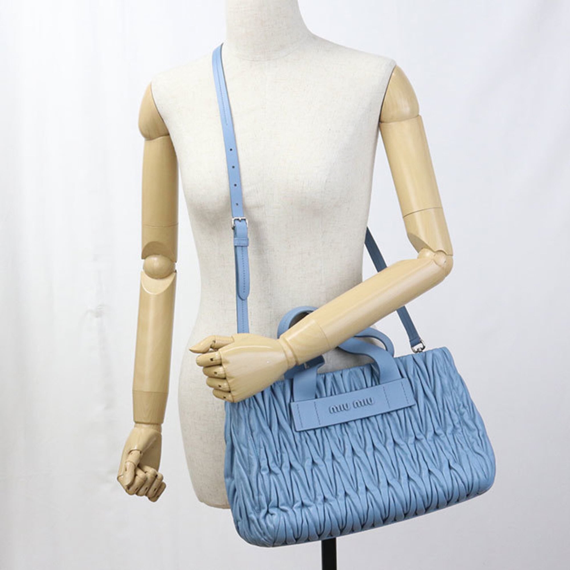 Miu Miu Blue Leather Tote Bag (Pre-Owned)