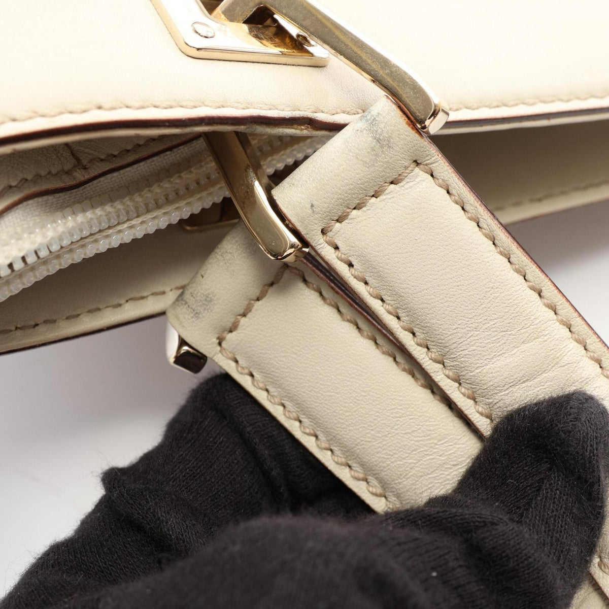 Gucci Ivory Leather Handbag Tote Bag (Pre-Owned)