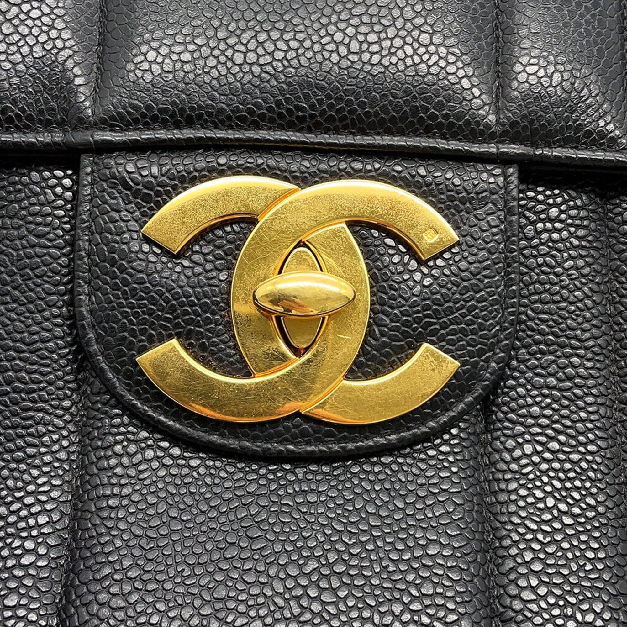 Chanel Black Grained Calfskin Handbag Shoulder Bag (Pre-Owned)