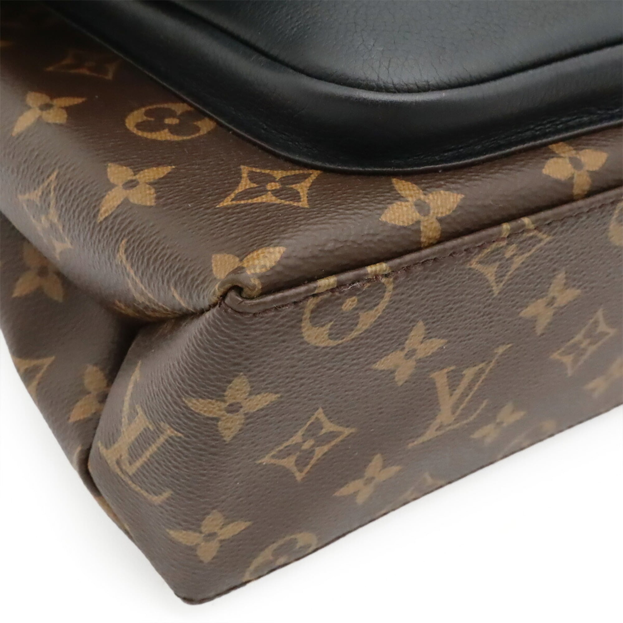 Louis Vuitton Black Noir Monogram Handbag Shoulder Bag (Pre-Owned)