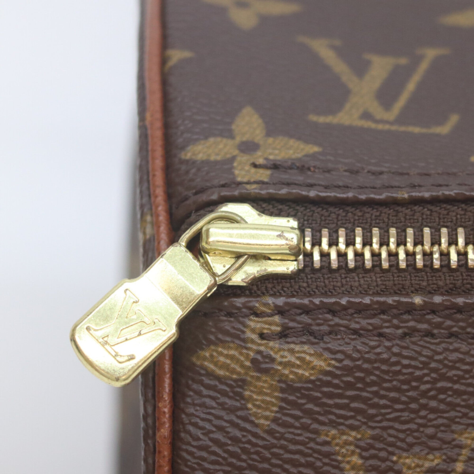 Louis Vuitton Brown Monogram Handbag (Pre-Owned)