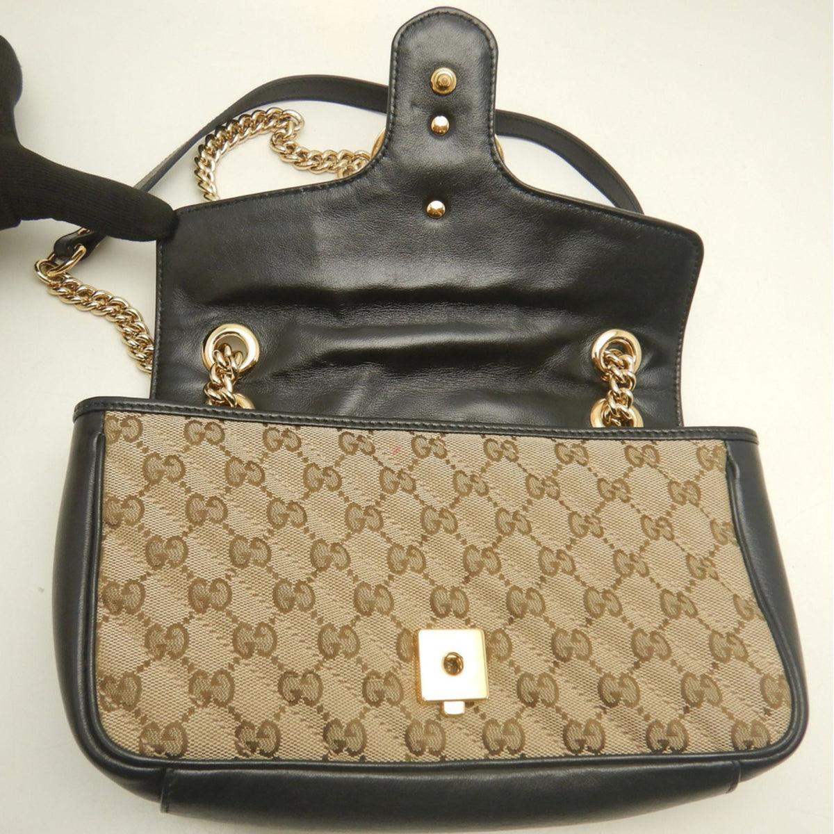 Gucci Beige Gg Canvas Leather Shoulder Bag (Pre-Owned)