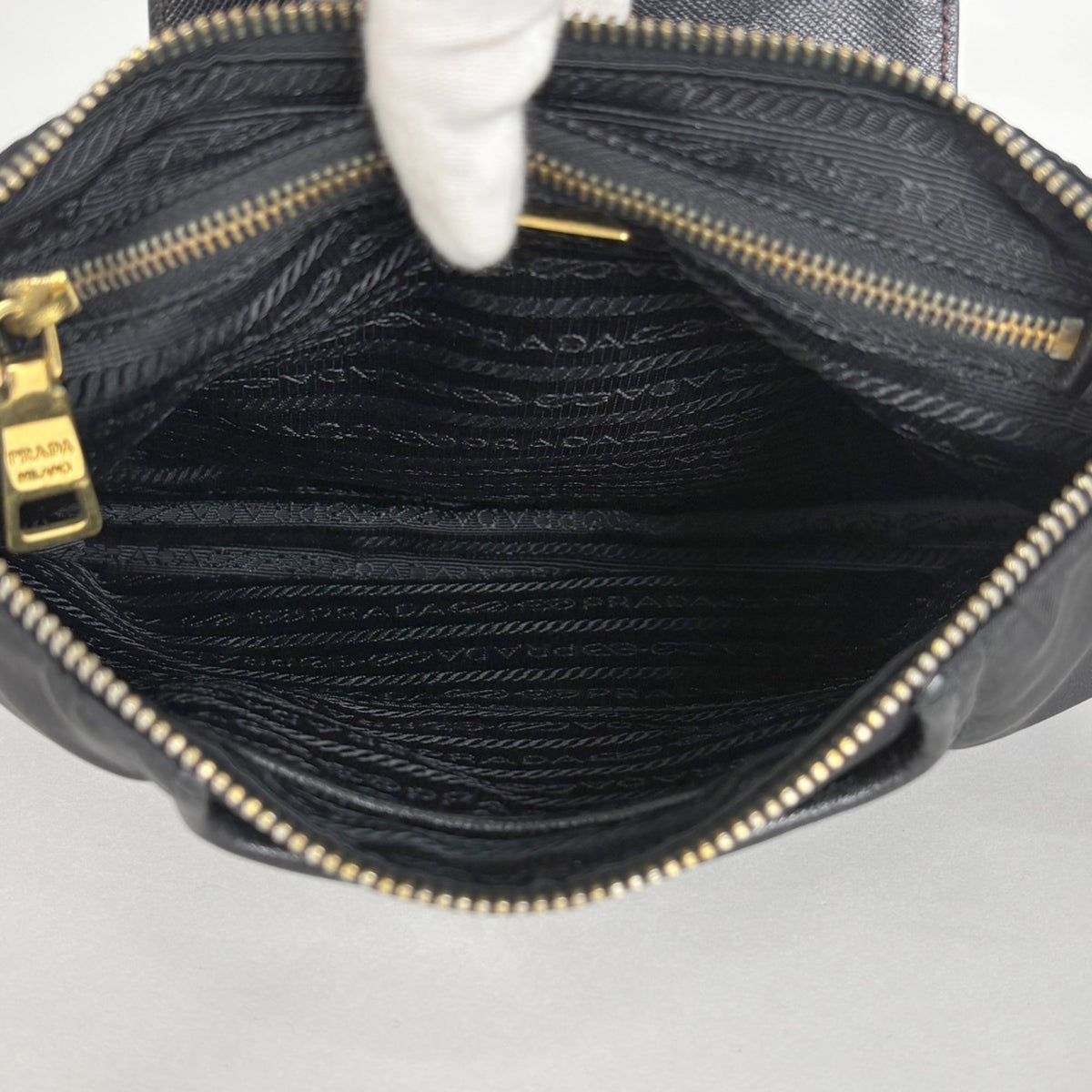 Prada Black Nero Nylon Leather Shoulder Bag (Pre-Owned)