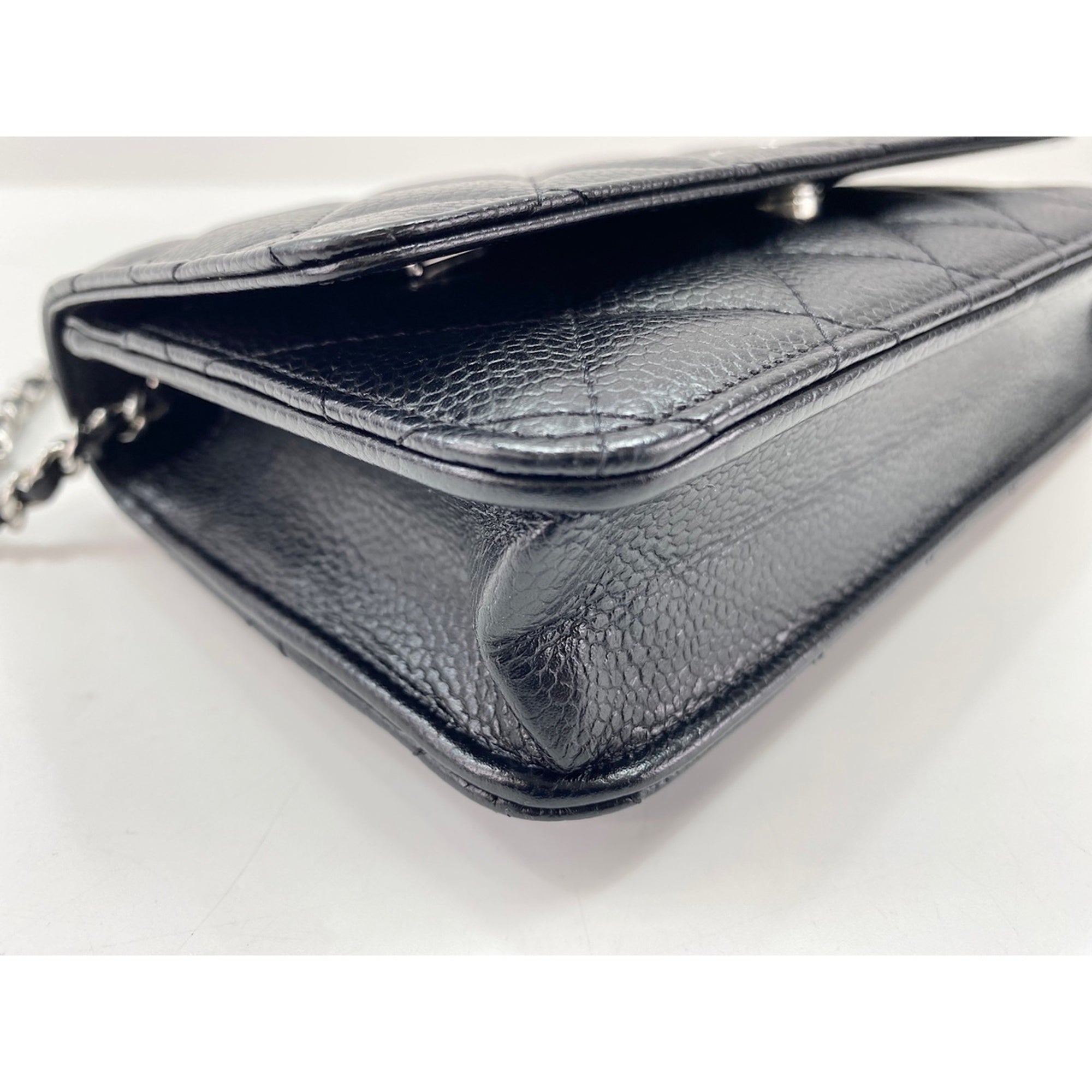 Chanel Matelasse Black Shoulder Bag (Pre-Owned)