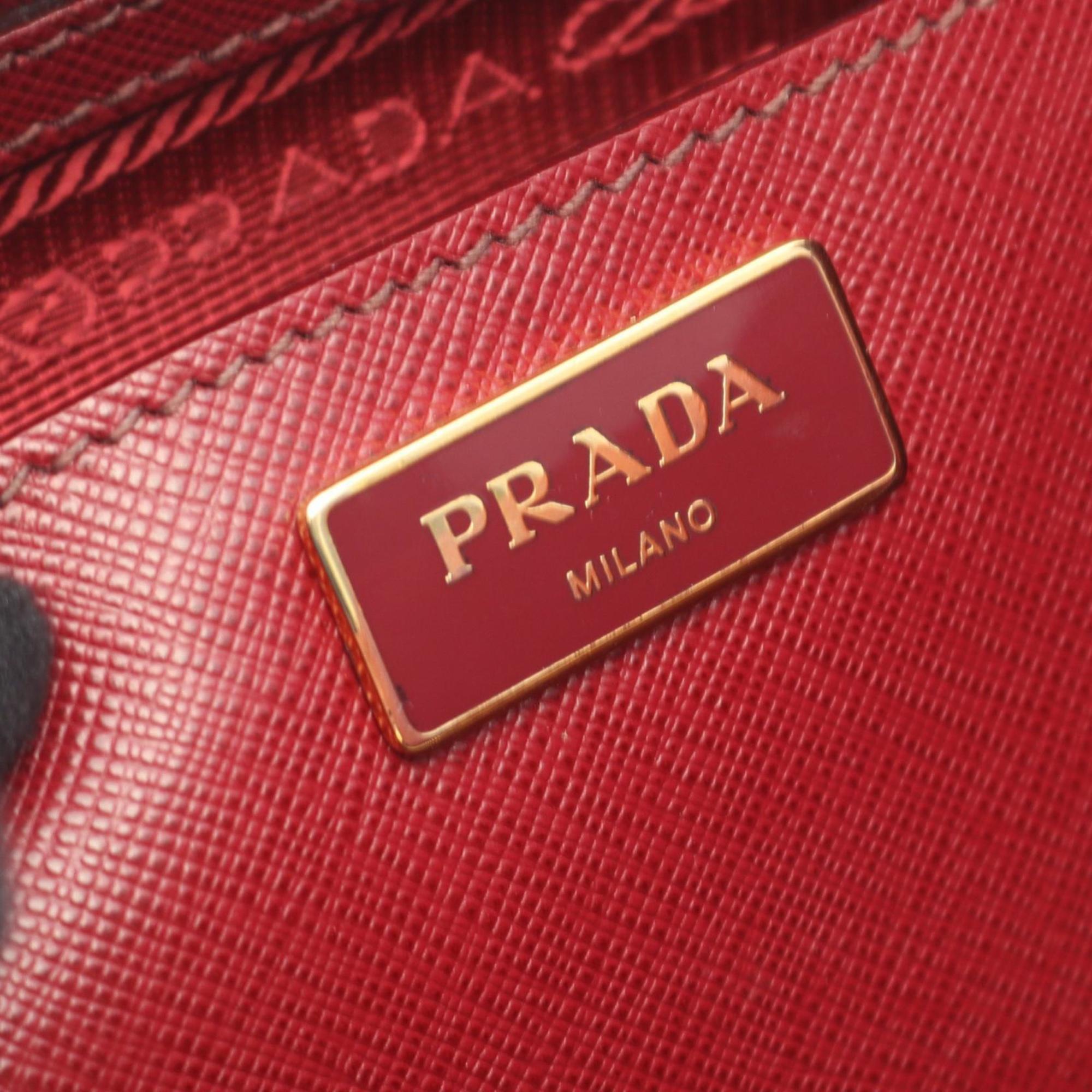 Prada Bordeaux Red Color Leather Handbag (Pre-Owned)