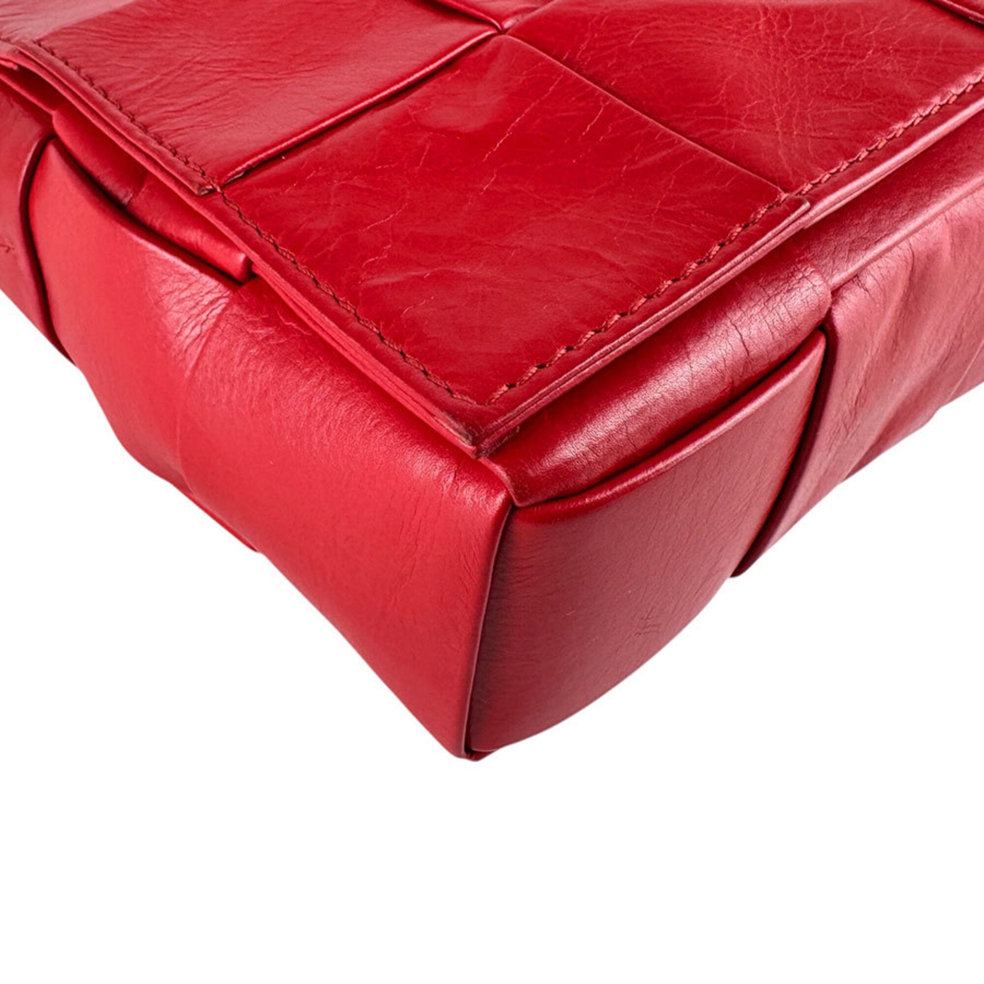 Bottega Veneta Red Color Leather Shoulder Bag (Pre-Owned)