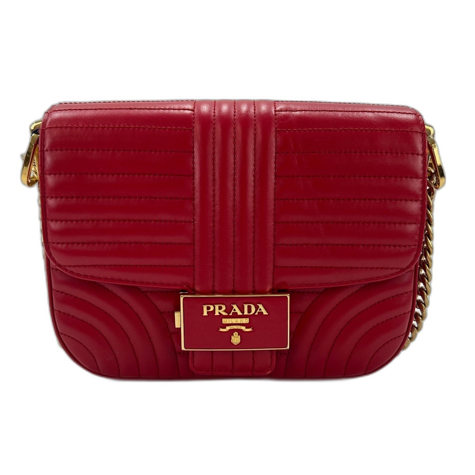 Prada Red Color Quilting Shoulder Bag (Pre-Owned)