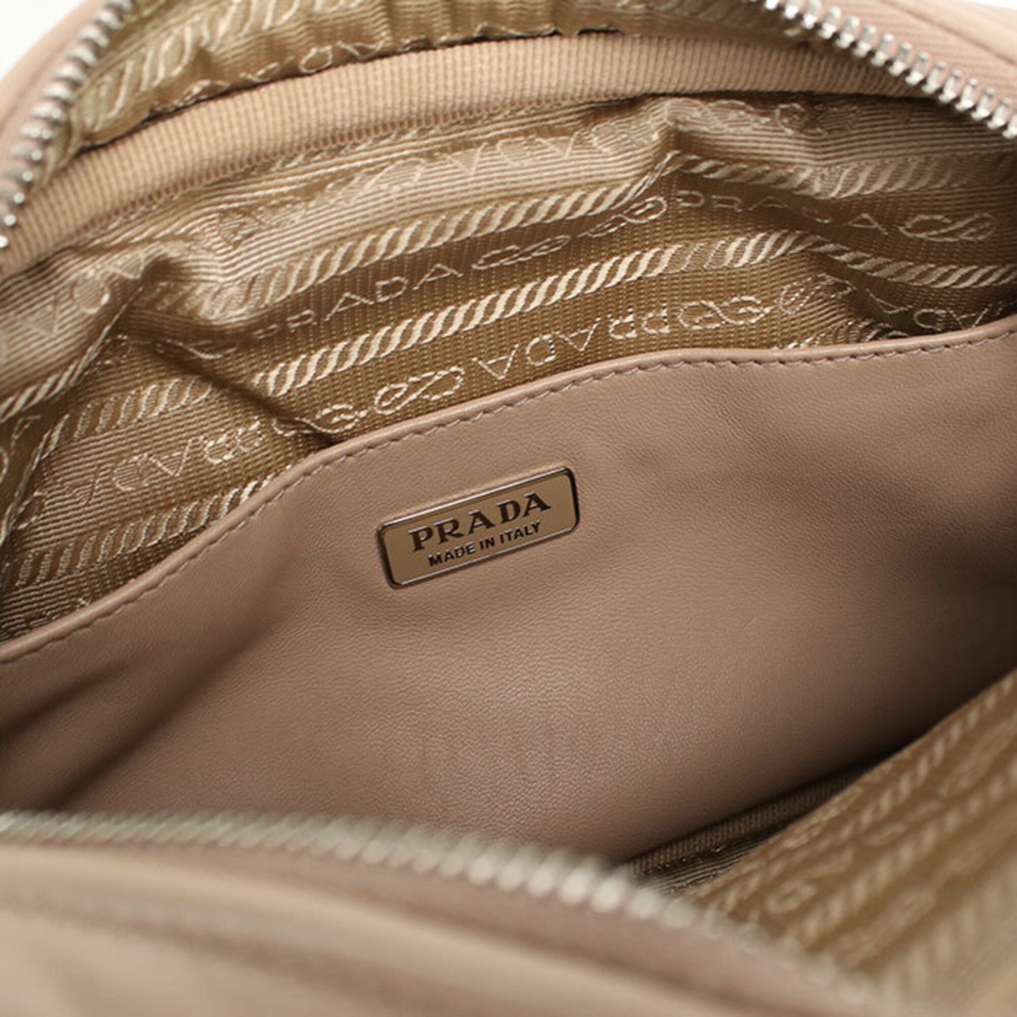 Prada Pink Leather Shoulder Bag (Pre-Owned)