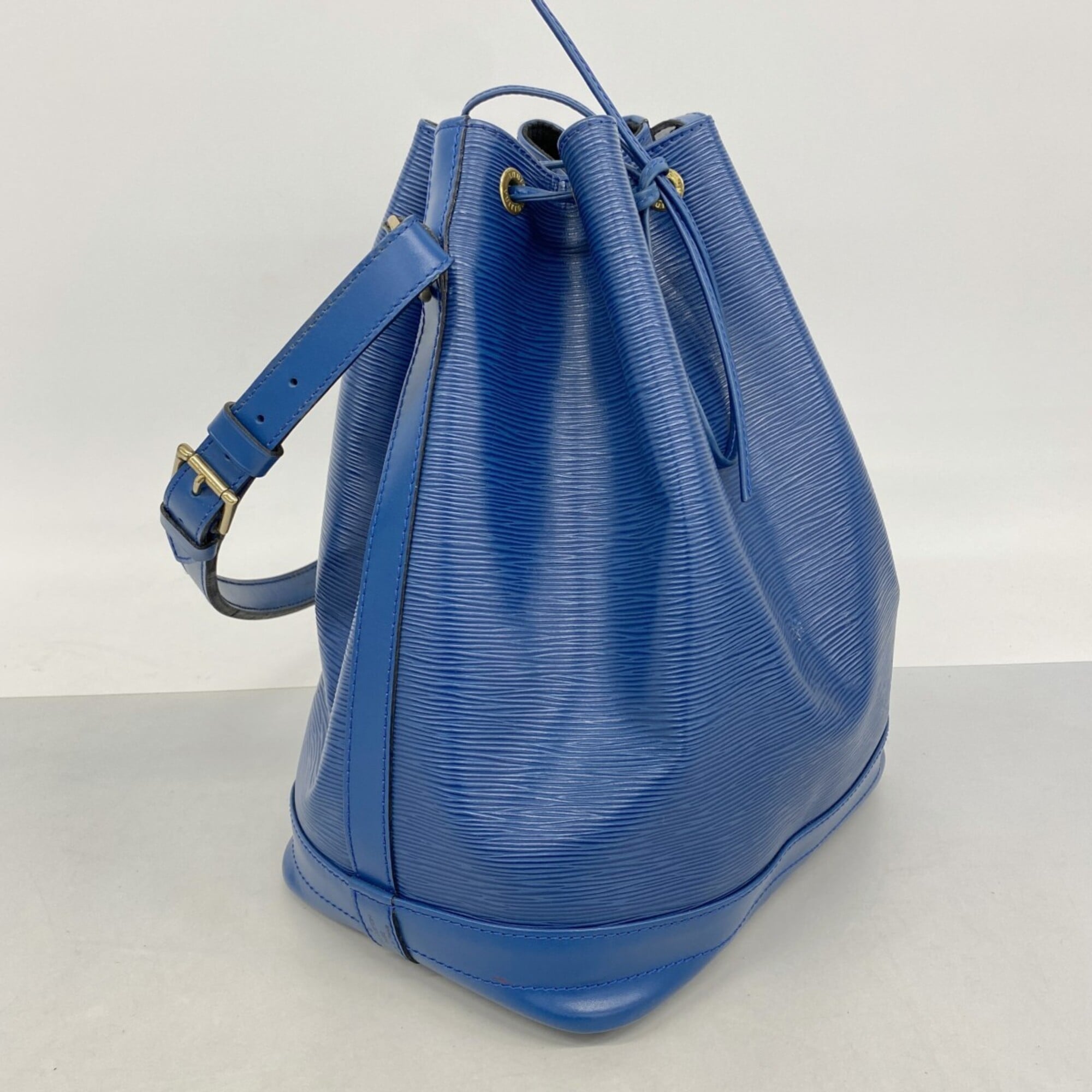 Louis Vuitton Toledo Blue Shoulder Bag (Pre-Owned)