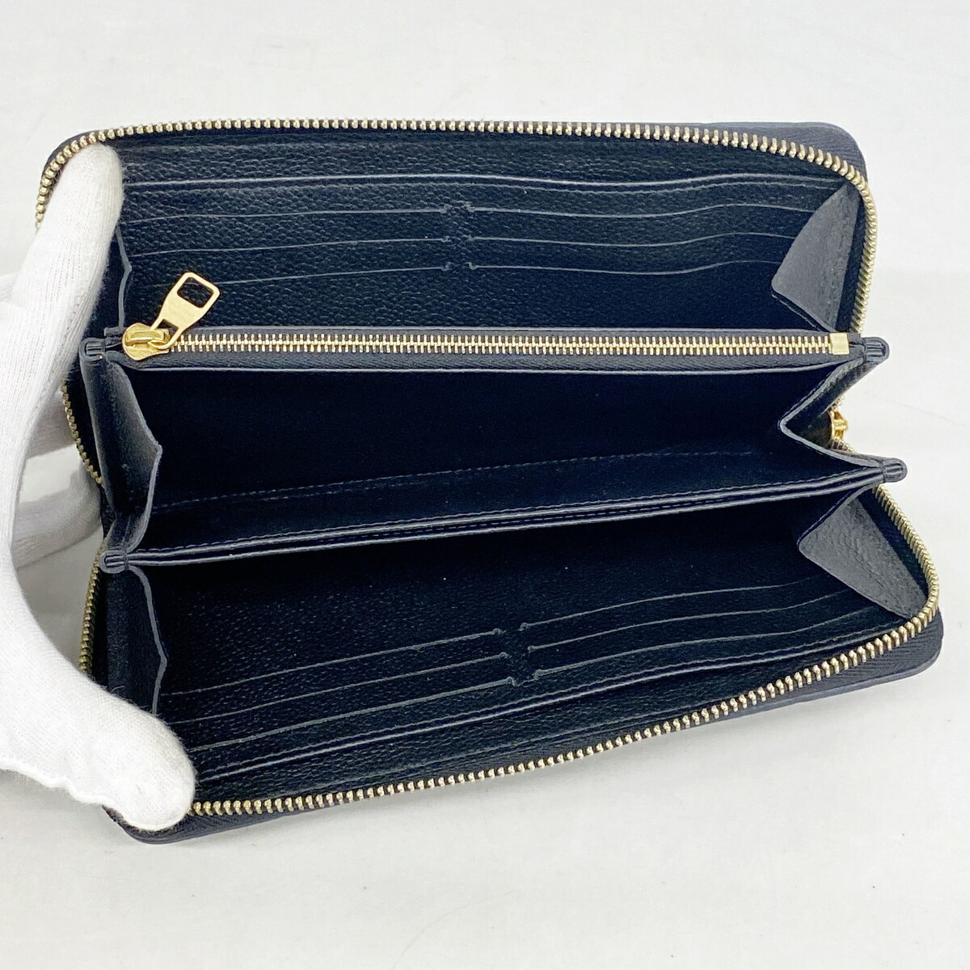 Louis Vuitton Noir Long Wallet (Bi-Fold) (Pre-Owned)