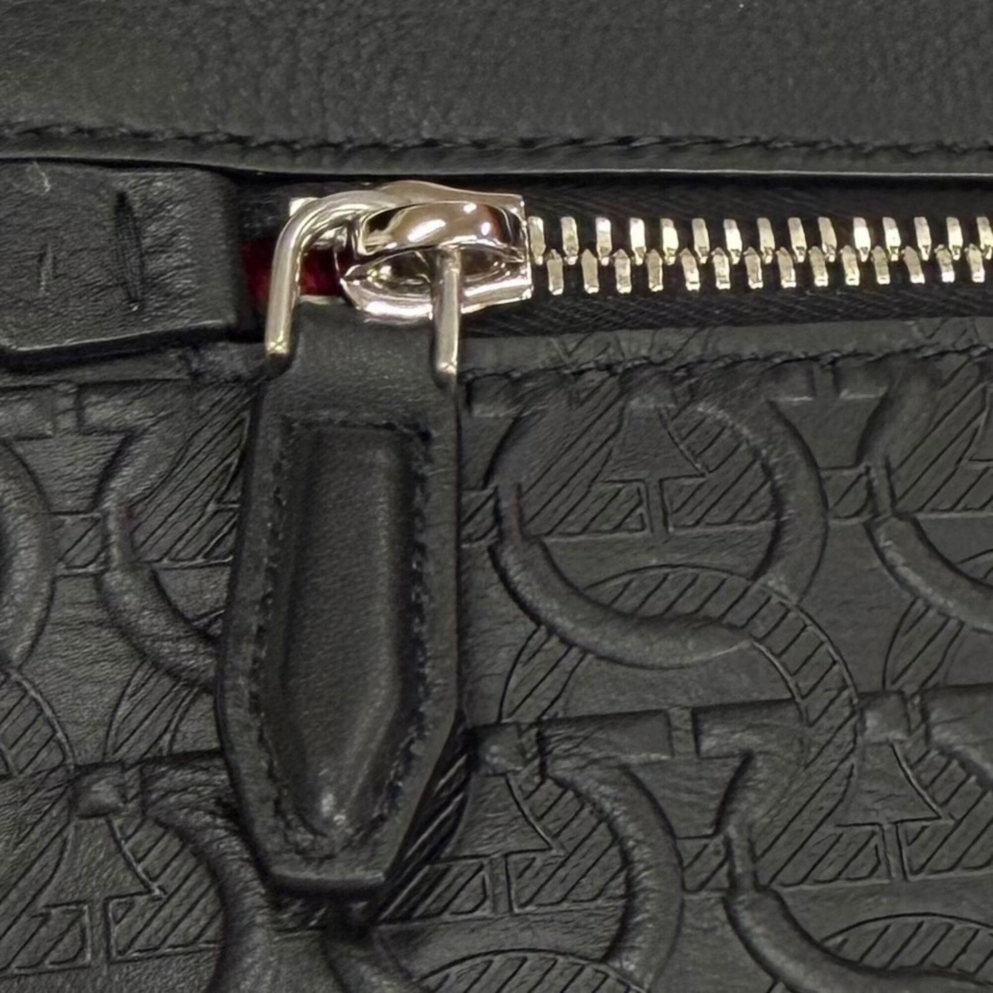 Salvatore Ferragamo Black Leather Clutch Bag (Pre-Owned)