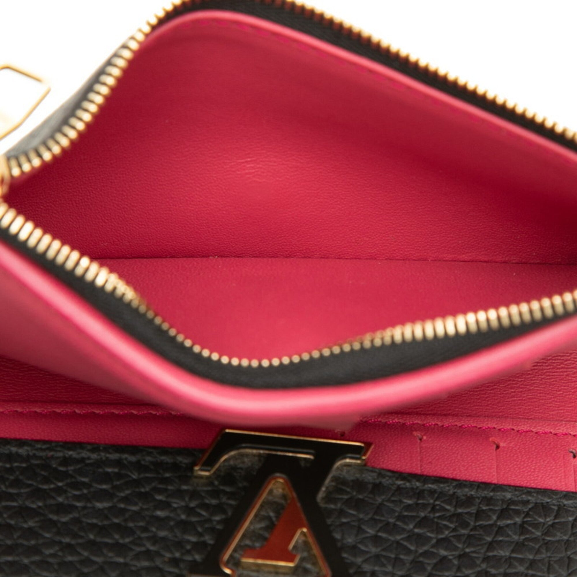 Louis Vuitton Black Noir Wallet (Tri-Fold) (Pre-Owned)