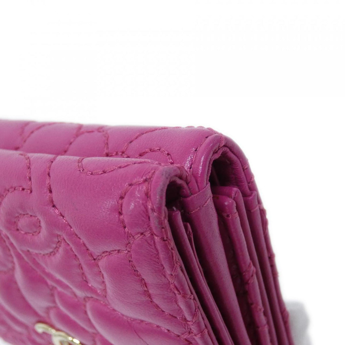 Chanel Pink Leather Wallet (Tri-Fold) (Pre-Owned)