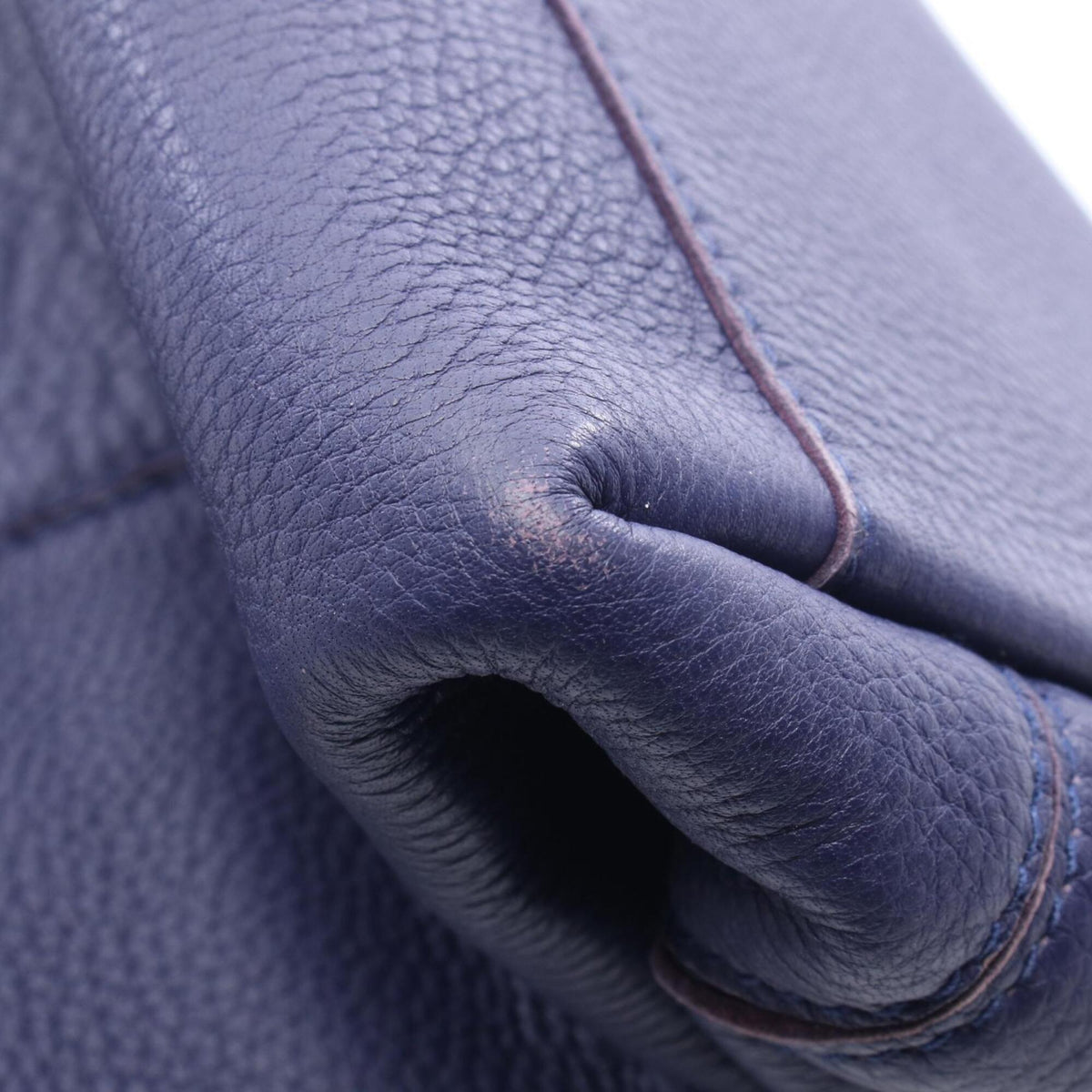 Bottega Veneta Navy Leather Handbag (Pre-Owned)