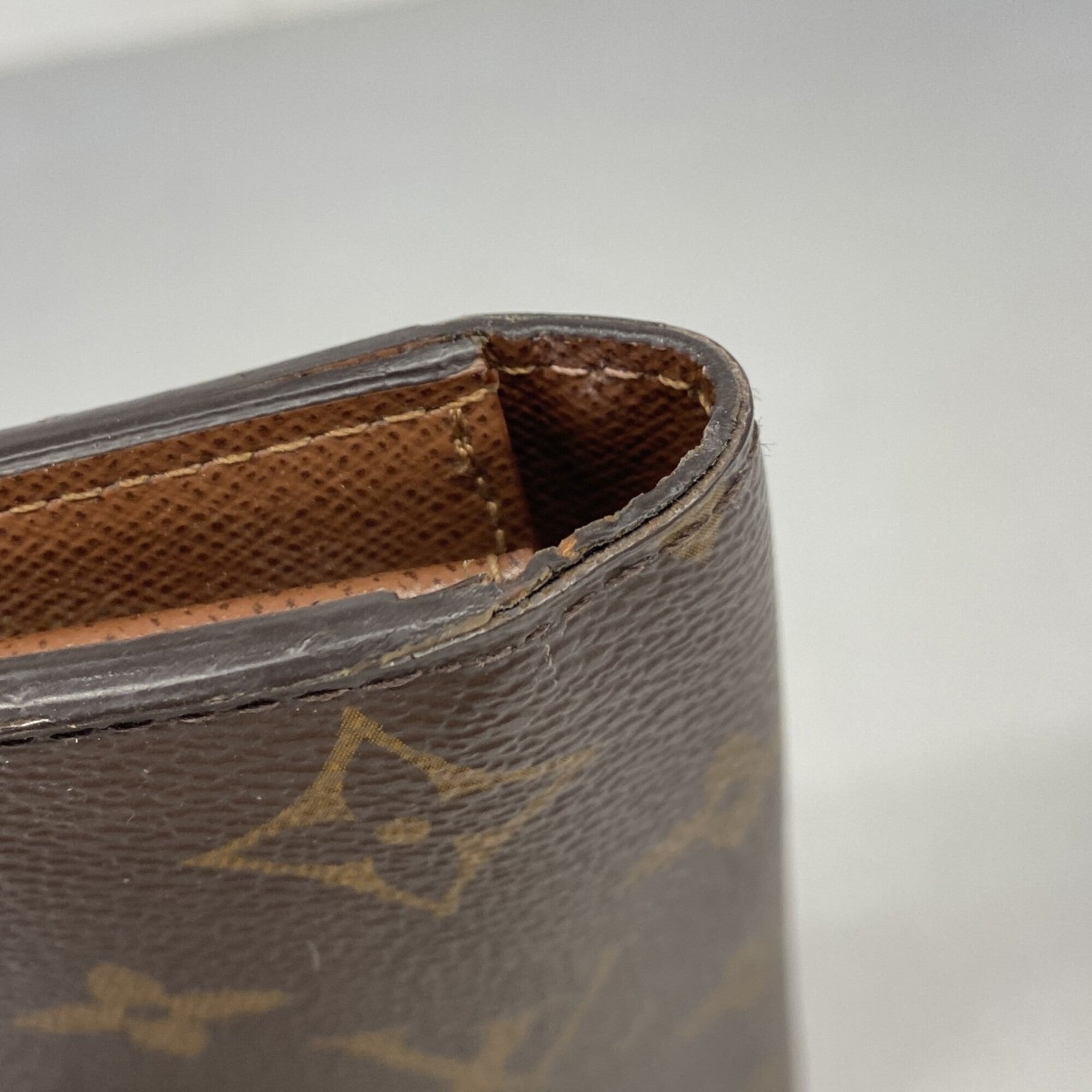 Louis Vuitton Brown Long Wallet (Bi-Fold) (Pre-Owned)