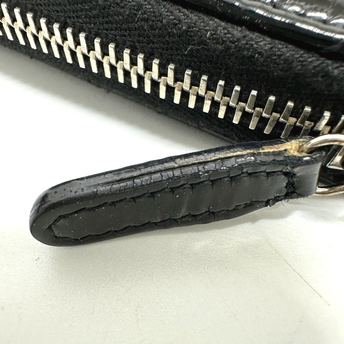 Chanel Black Leather Long Wallet (Bi-Fold) (Pre-Owned)