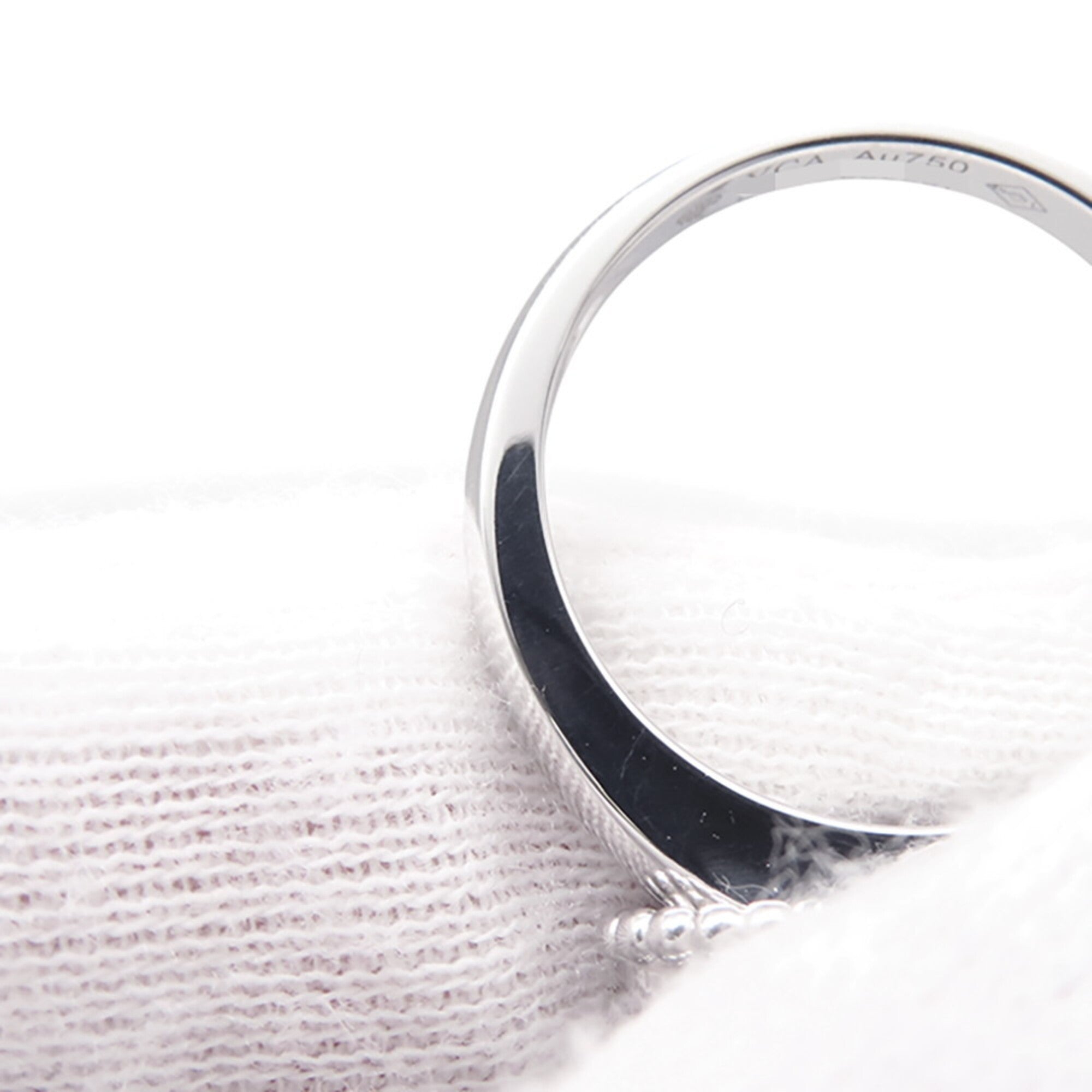 Van Cleef & Arpels Alhambra White Gold (18K) Band Ring (Pre-Owned)