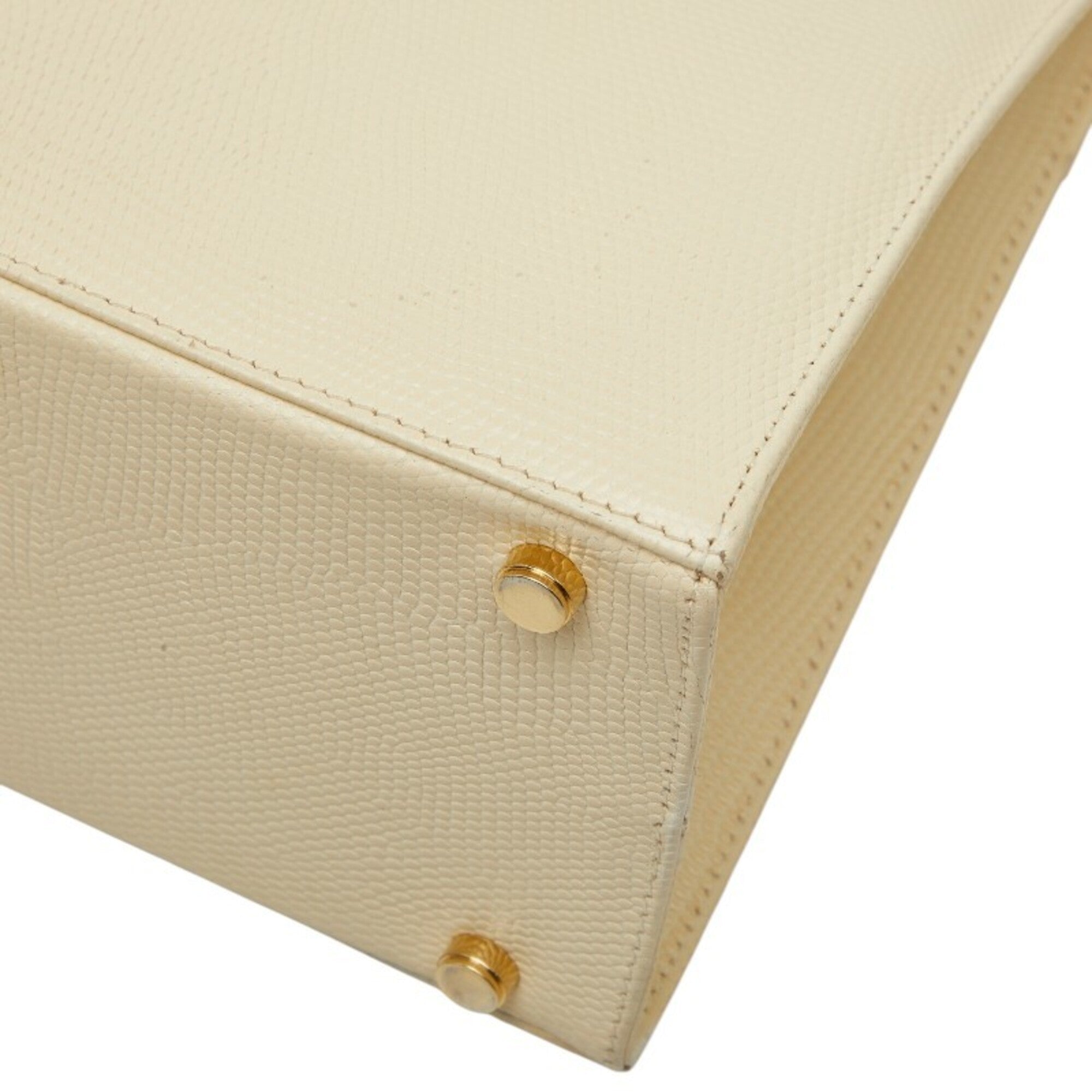Salvatore Ferragamo Ivory Leather Handbag Shoulder Bag (Pre-Owned)