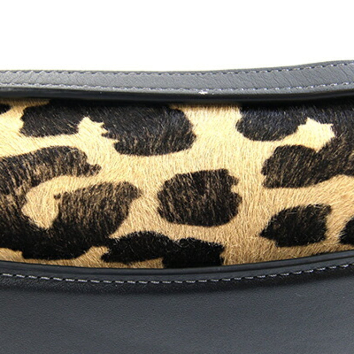 Coach Beige Black Leather Shoulder Bag (Pre-Owned)