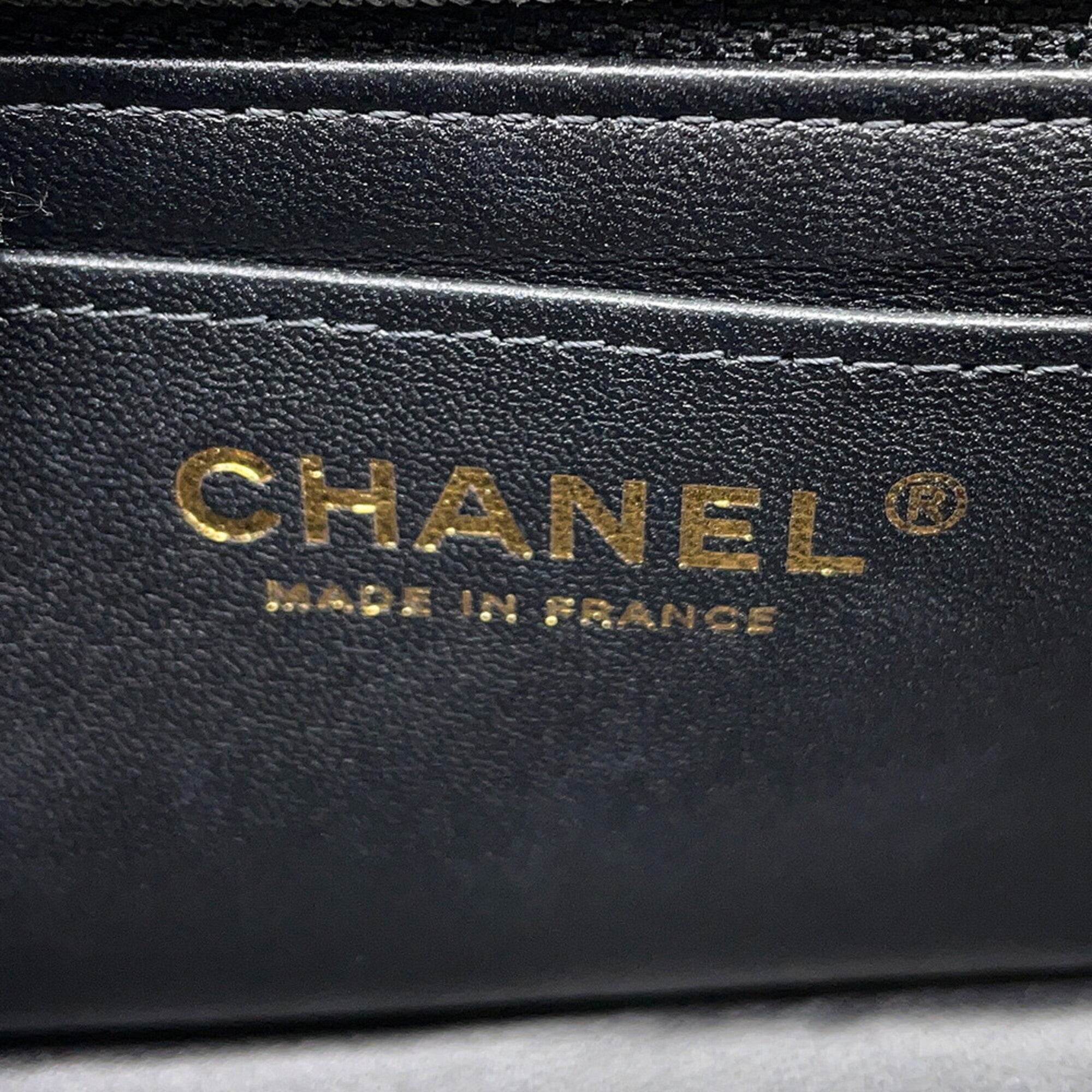 Chanel Matelasse Black Leather Handbag Shoulder Bag (Pre-Owned)