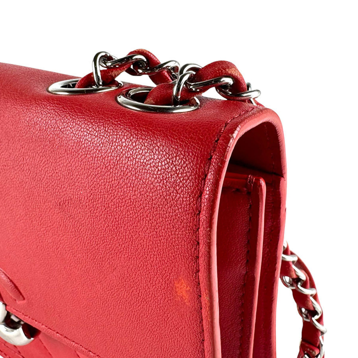 Chanel Red Color Leather Shoulder Bag (Pre-Owned)