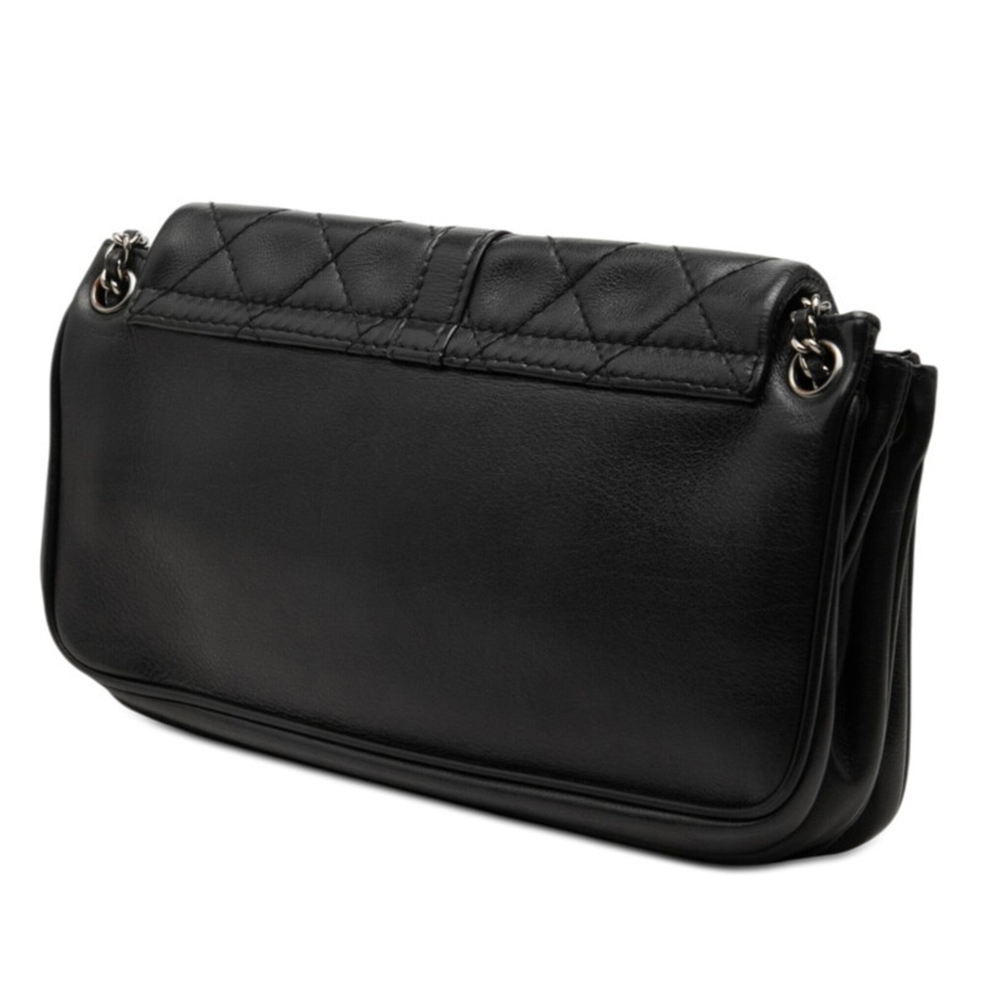 Chanel Black Leather Shoulder Bag (Pre-Owned)
