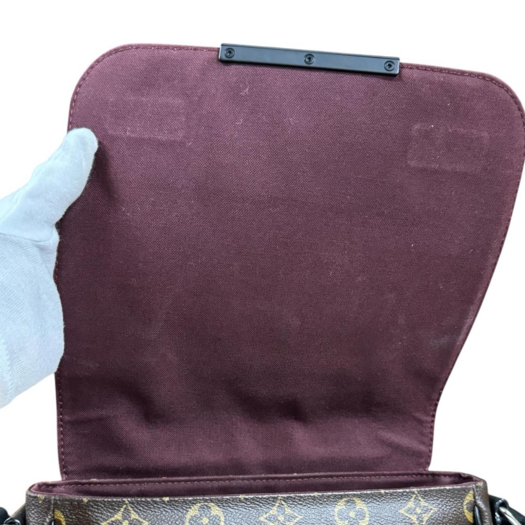 Louis Vuitton Black Brown Monogram Shoulder Bag (Pre-Owned)