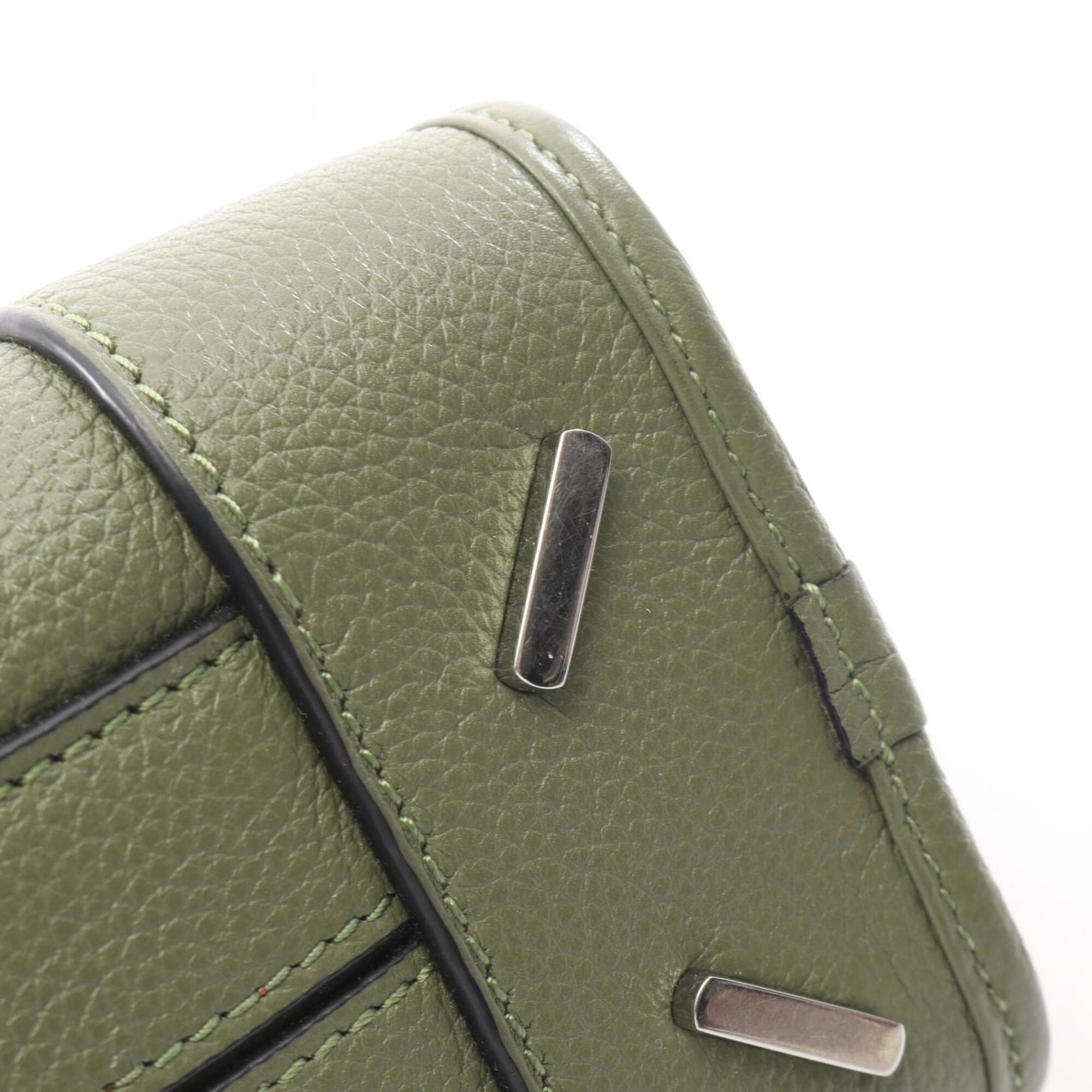 Loewe Green Leather Handbag (Pre-Owned)