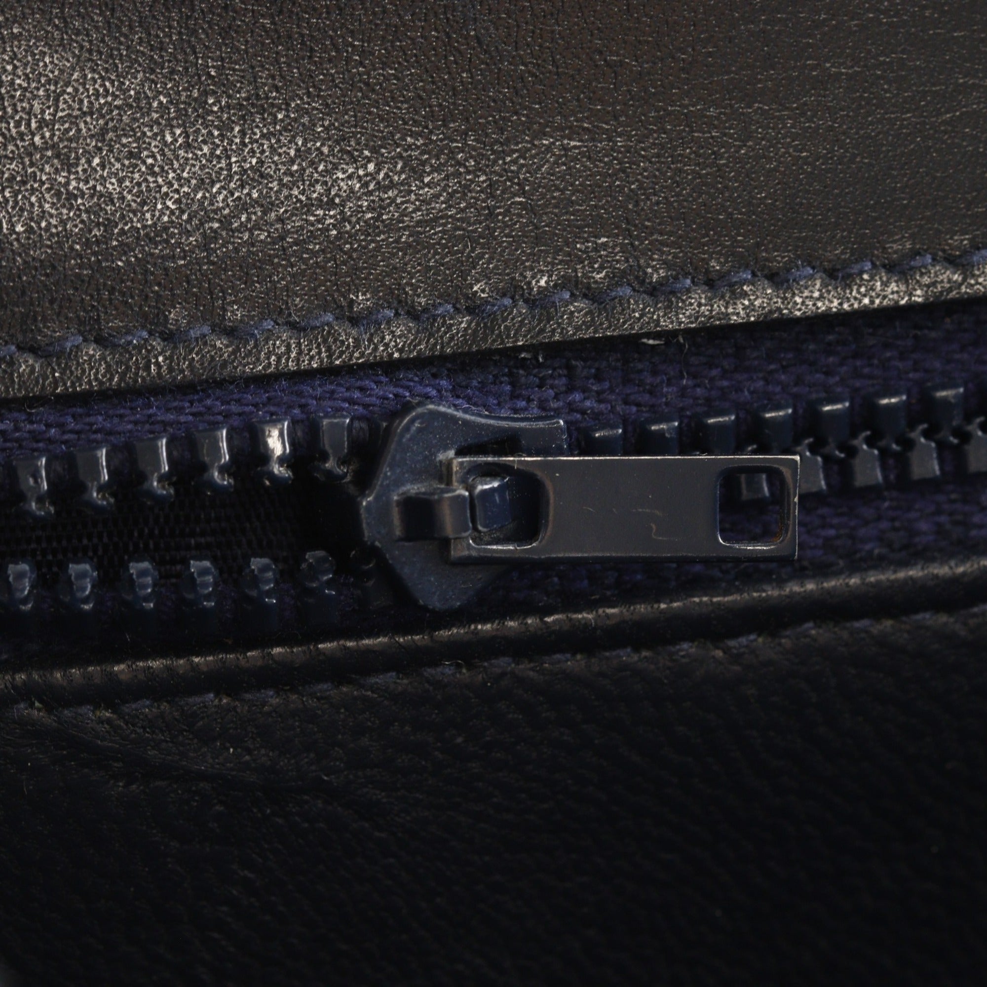 Gucci Navy Gg Canvas Shoulder Bag (Pre-Owned)
