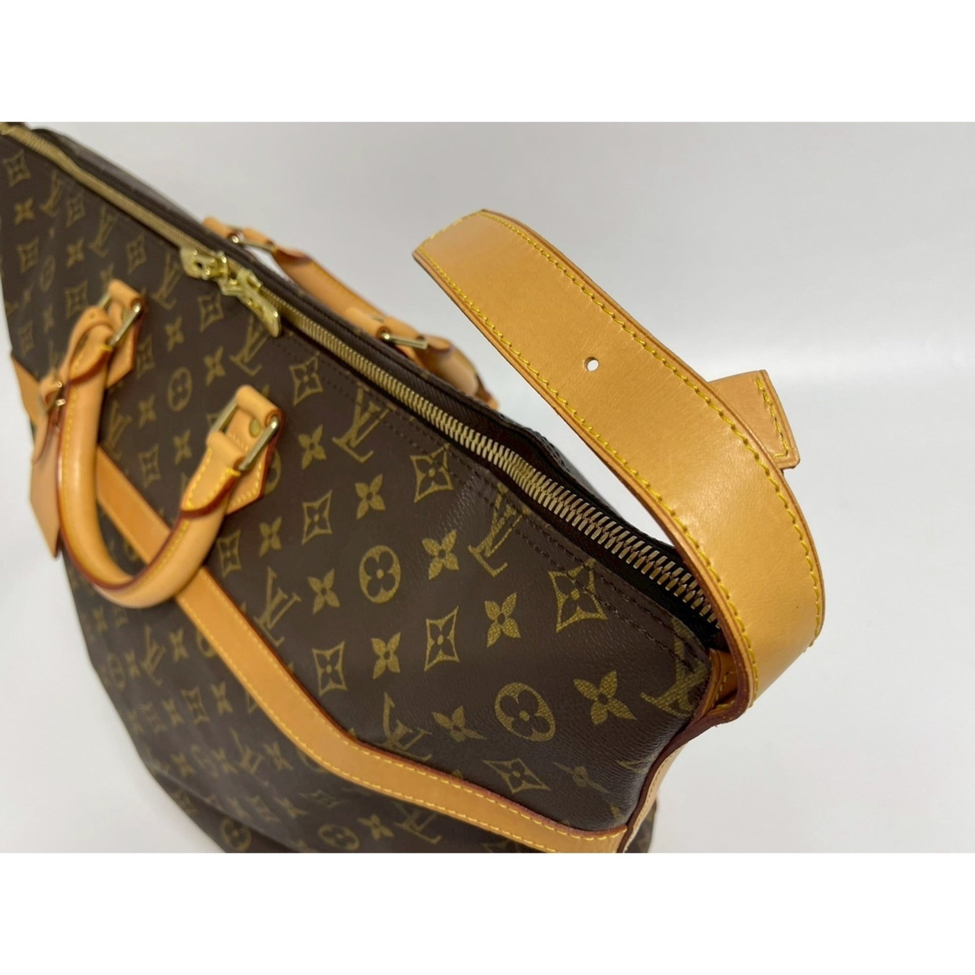 Louis Vuitton Brown Handbag (Pre-Owned)