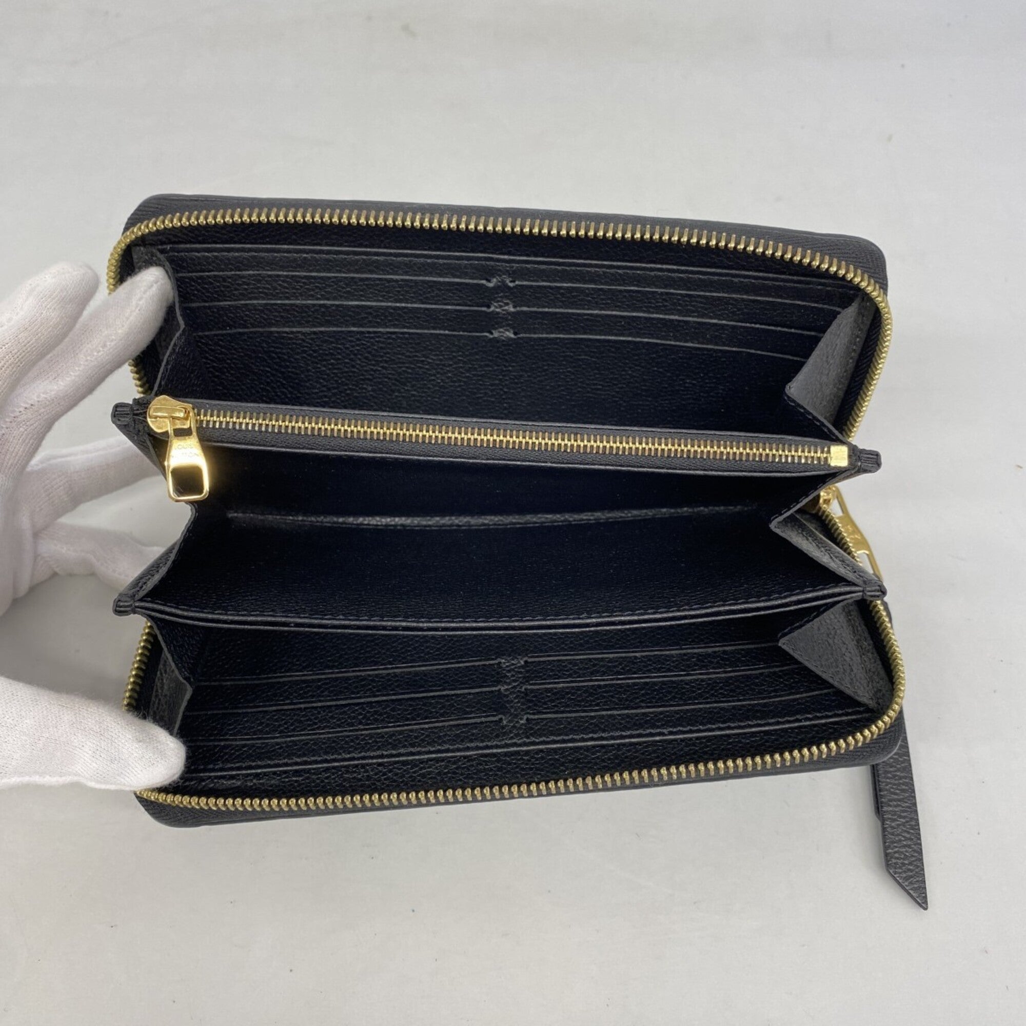 Louis Vuitton Noir Long Wallet (Bi-Fold) (Pre-Owned)