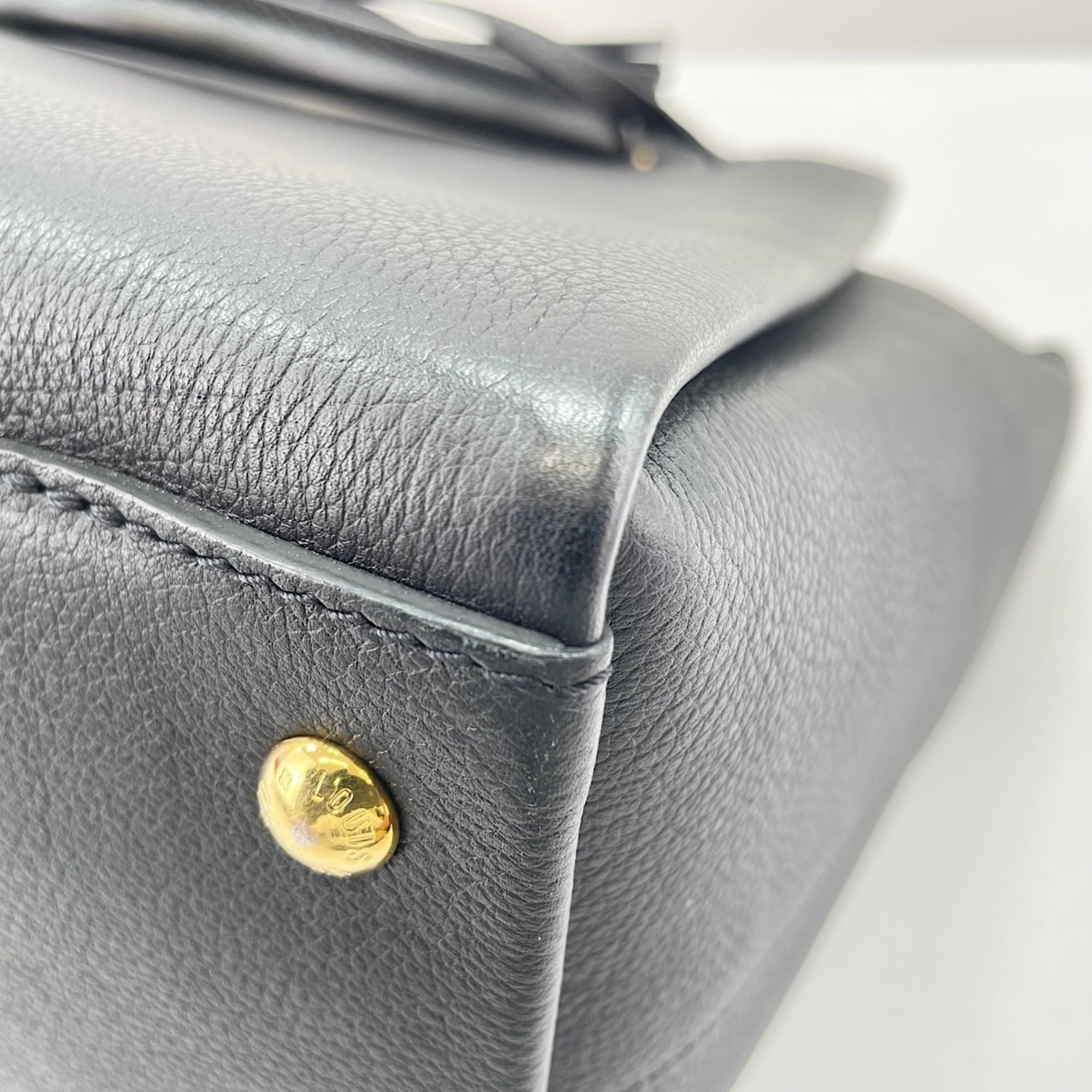 Louis Vuitton Black Tote Bag (Pre-Owned)