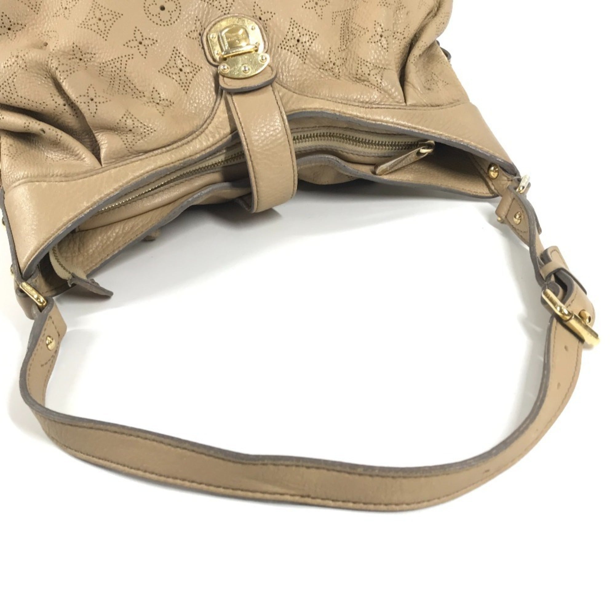 Louis Vuitton Beige Monogram Mahina Leather Leather Shoulder Bag (Pre-Owned)