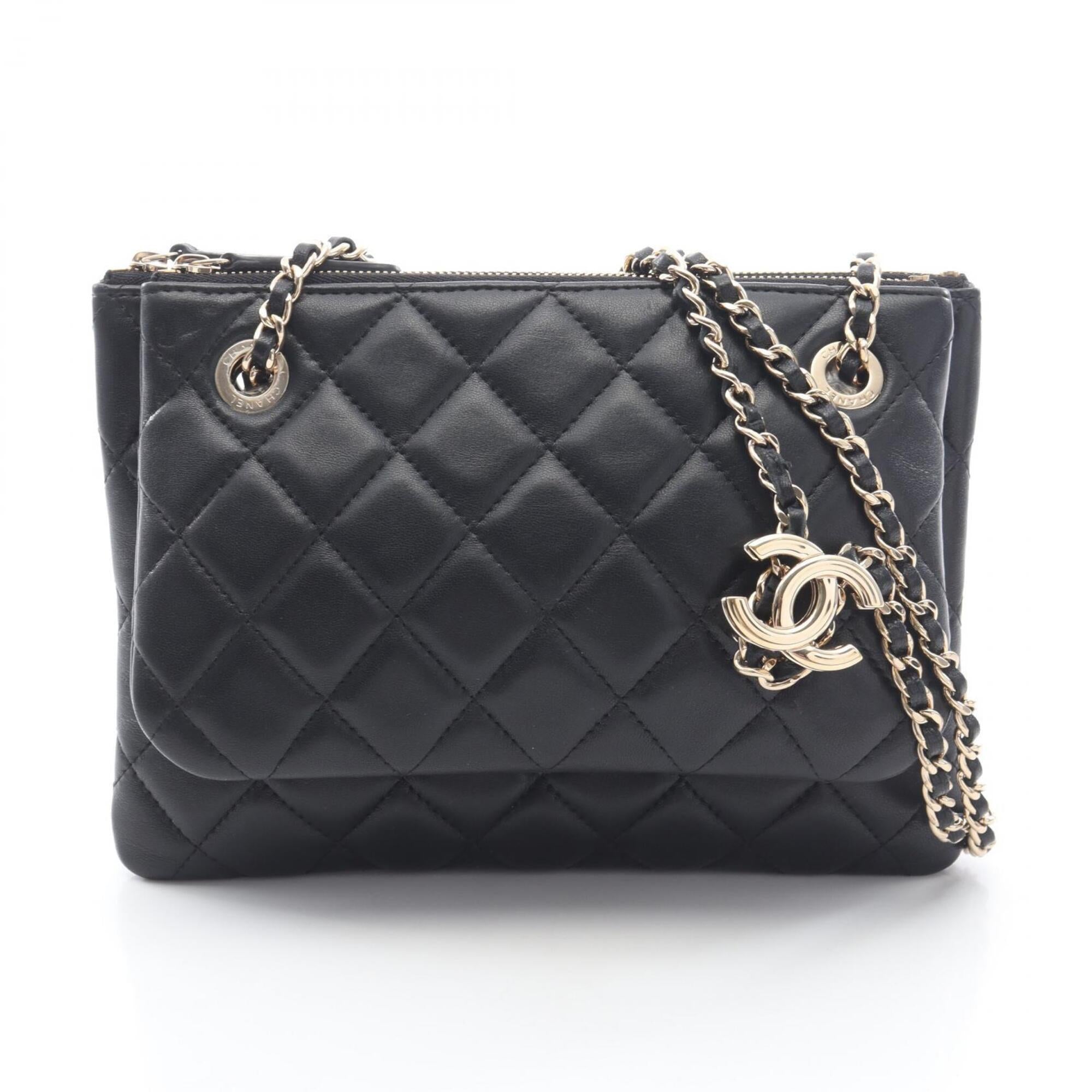 Chanel Black Leather Handbag Shoulder Bag (Pre-Owned)