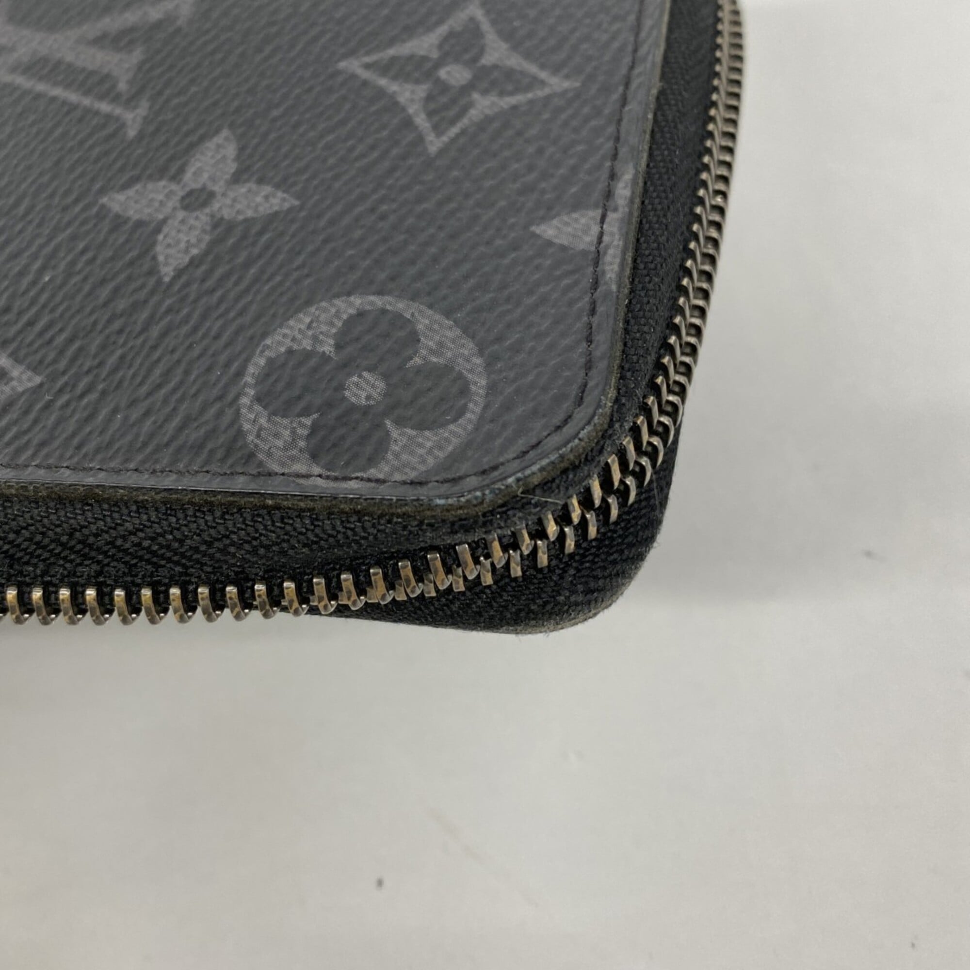 Louis Vuitton Black Long Wallet (Bi-Fold) (Pre-Owned)