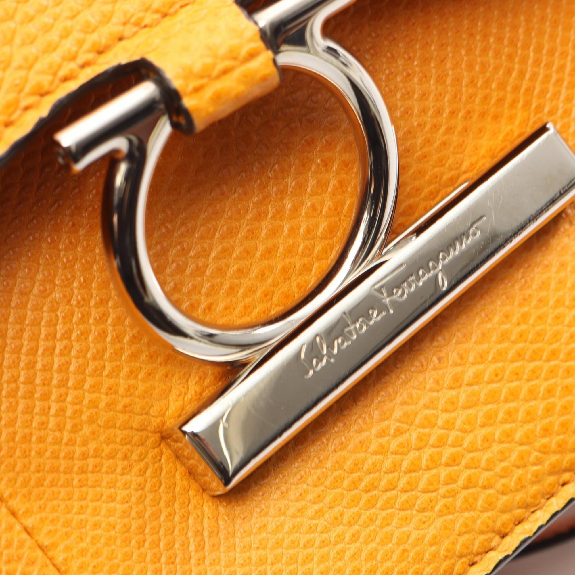 Salvatore Ferragamo Orange Leather Shoulder Bag (Pre-Owned)