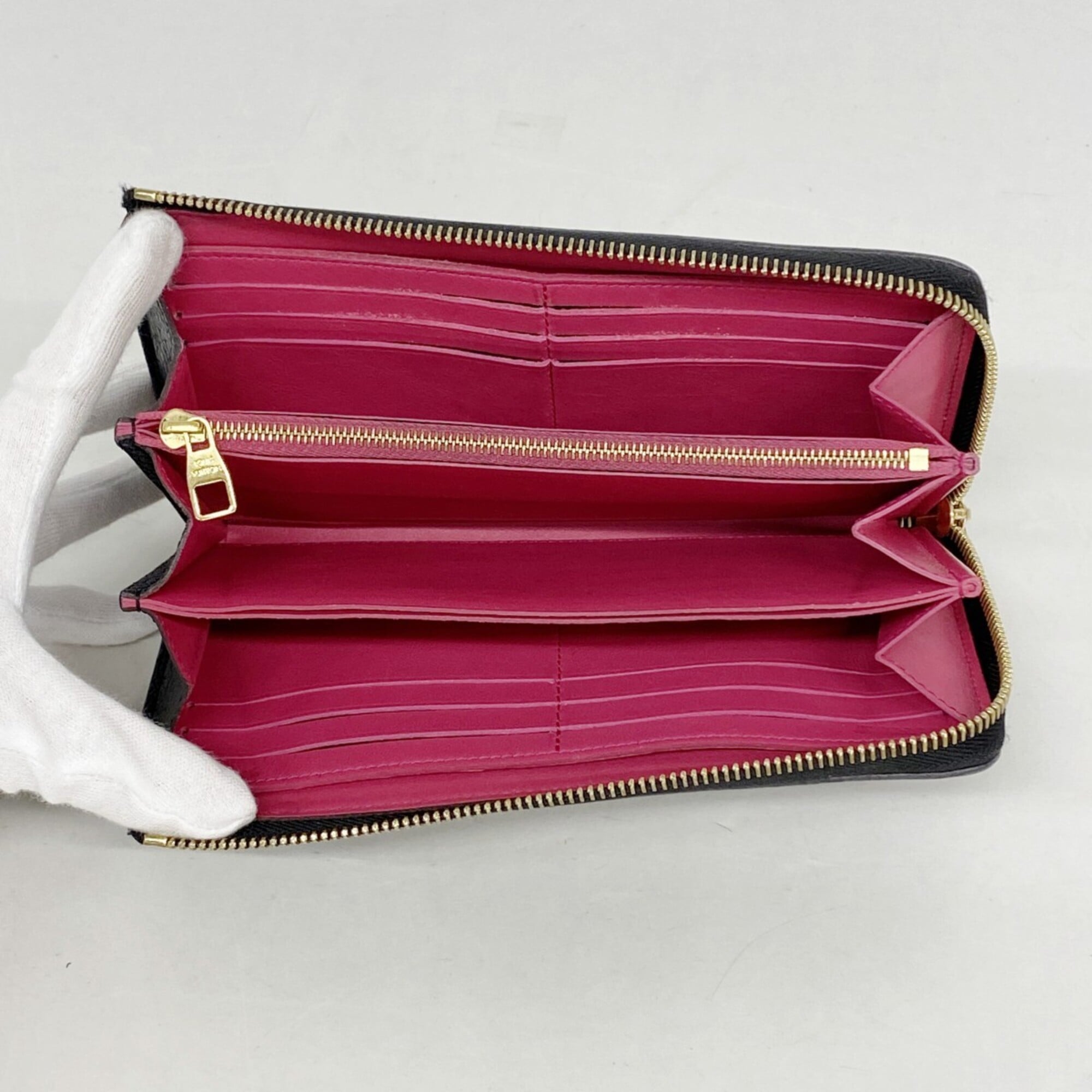Louis Vuitton Noir Long Wallet (Bi-Fold) (Pre-Owned)