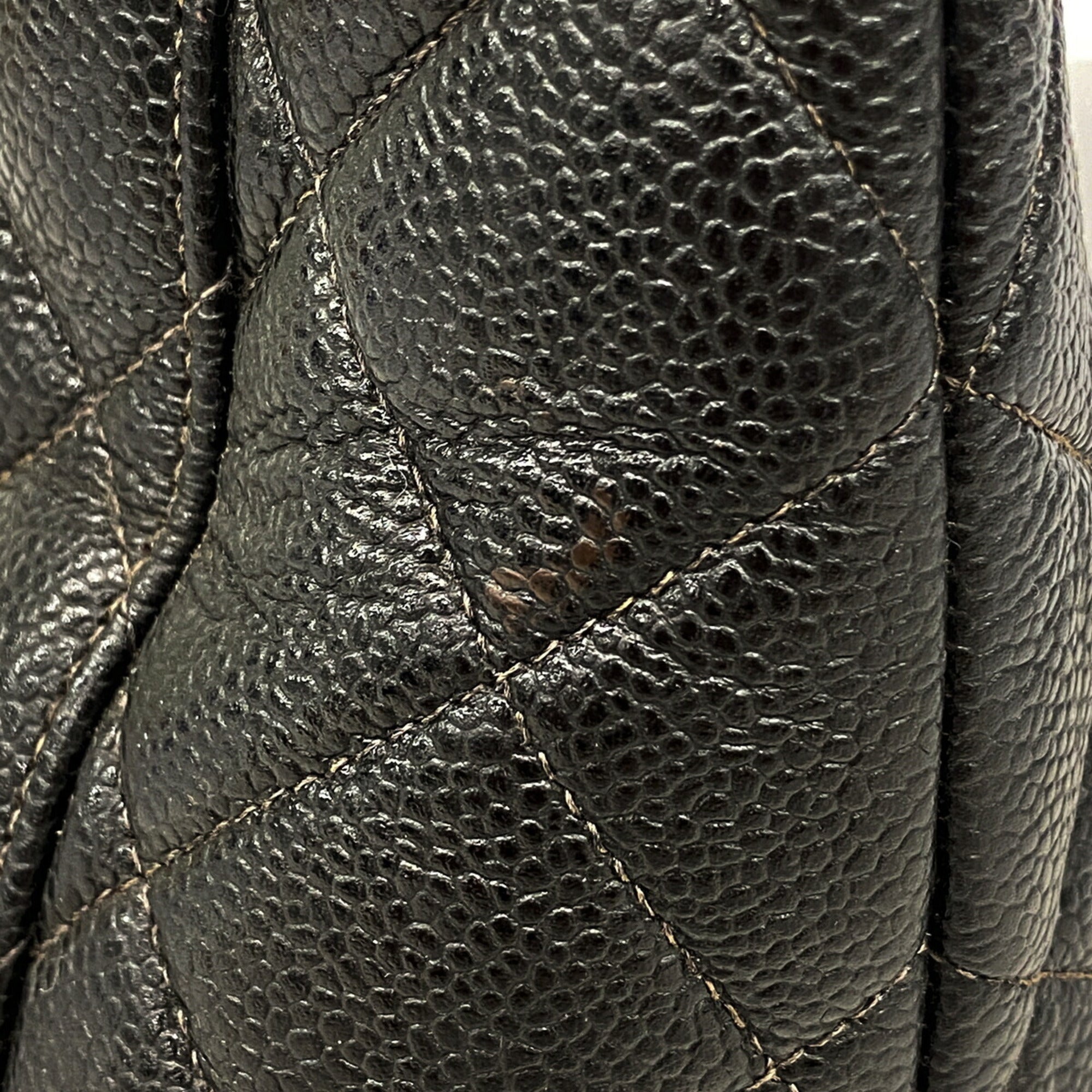 Chanel Black Grained Calfskin Tote Bag (Pre-Owned)