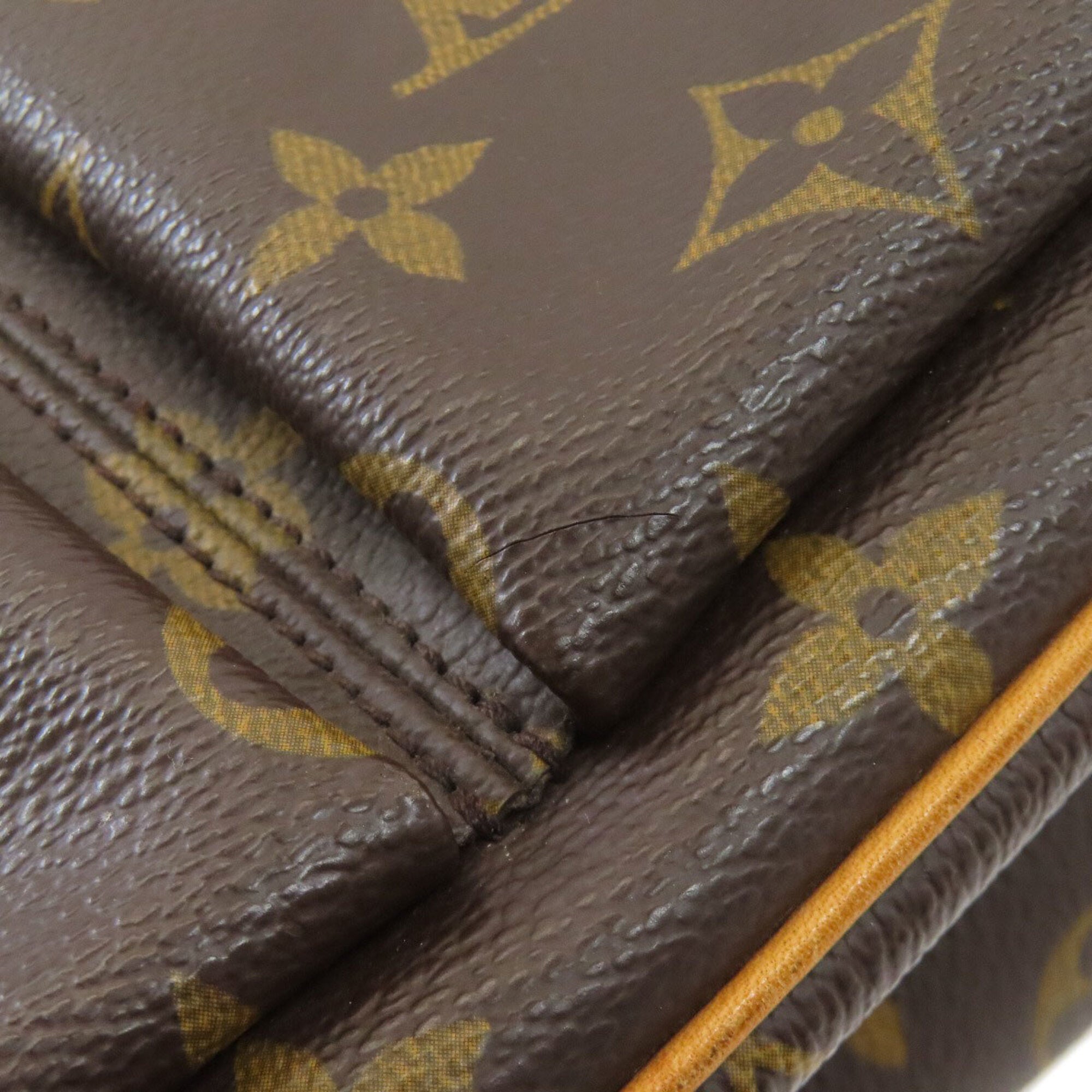 Louis Vuitton Monogram Monogram Shoulder Bag (Pre-Owned)