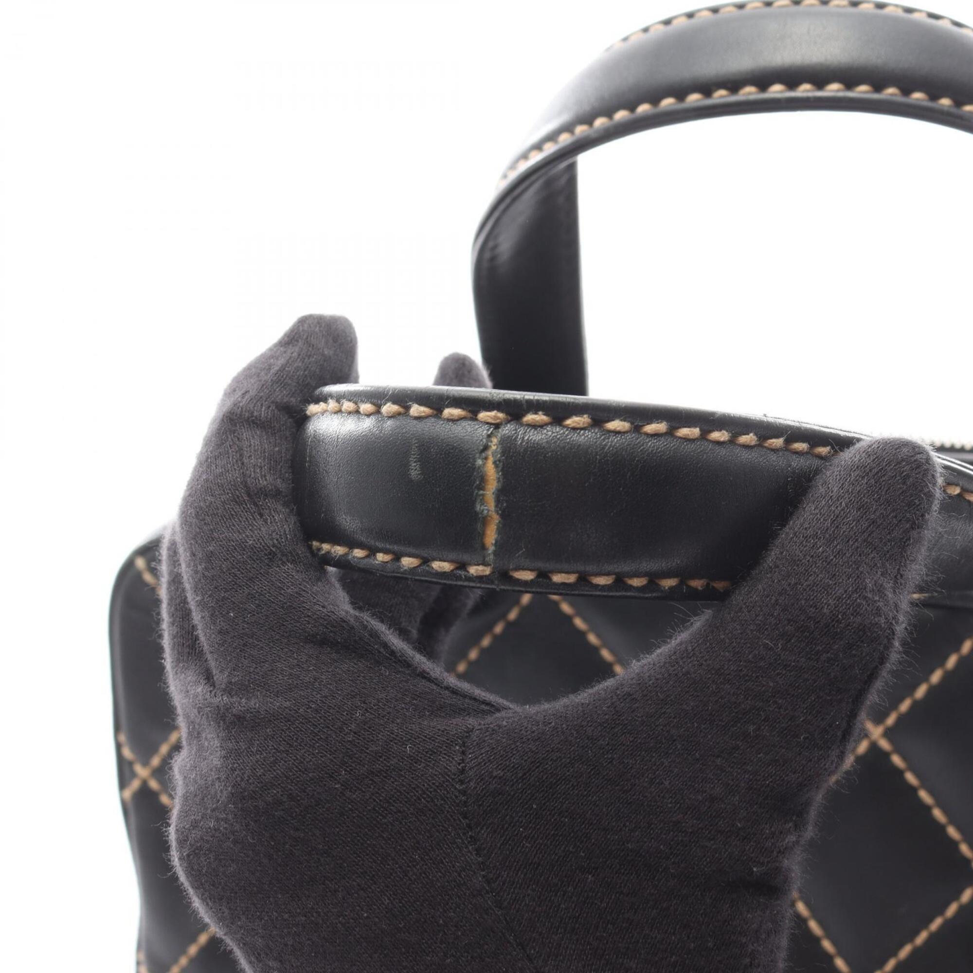 Chanel Wild Stitch Black Leather Handbag (Pre-Owned)