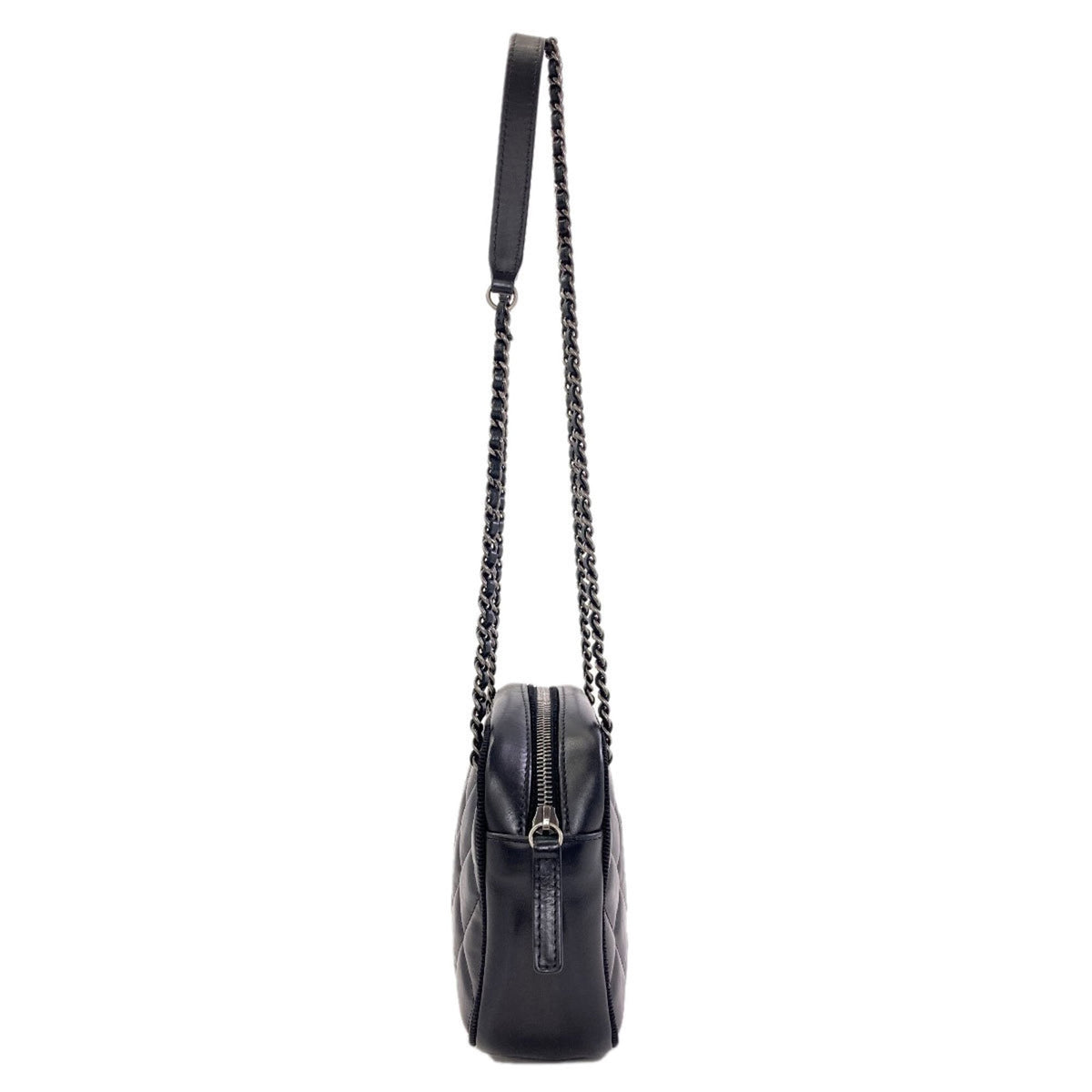 Chanel Black Leather Shoulder Bag (Pre-Owned)