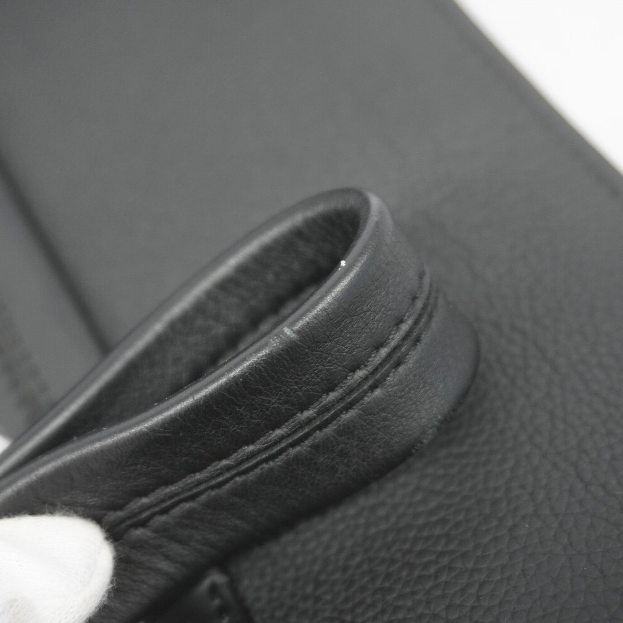 Louis Vuitton Black Tote Bag (Pre-Owned)
