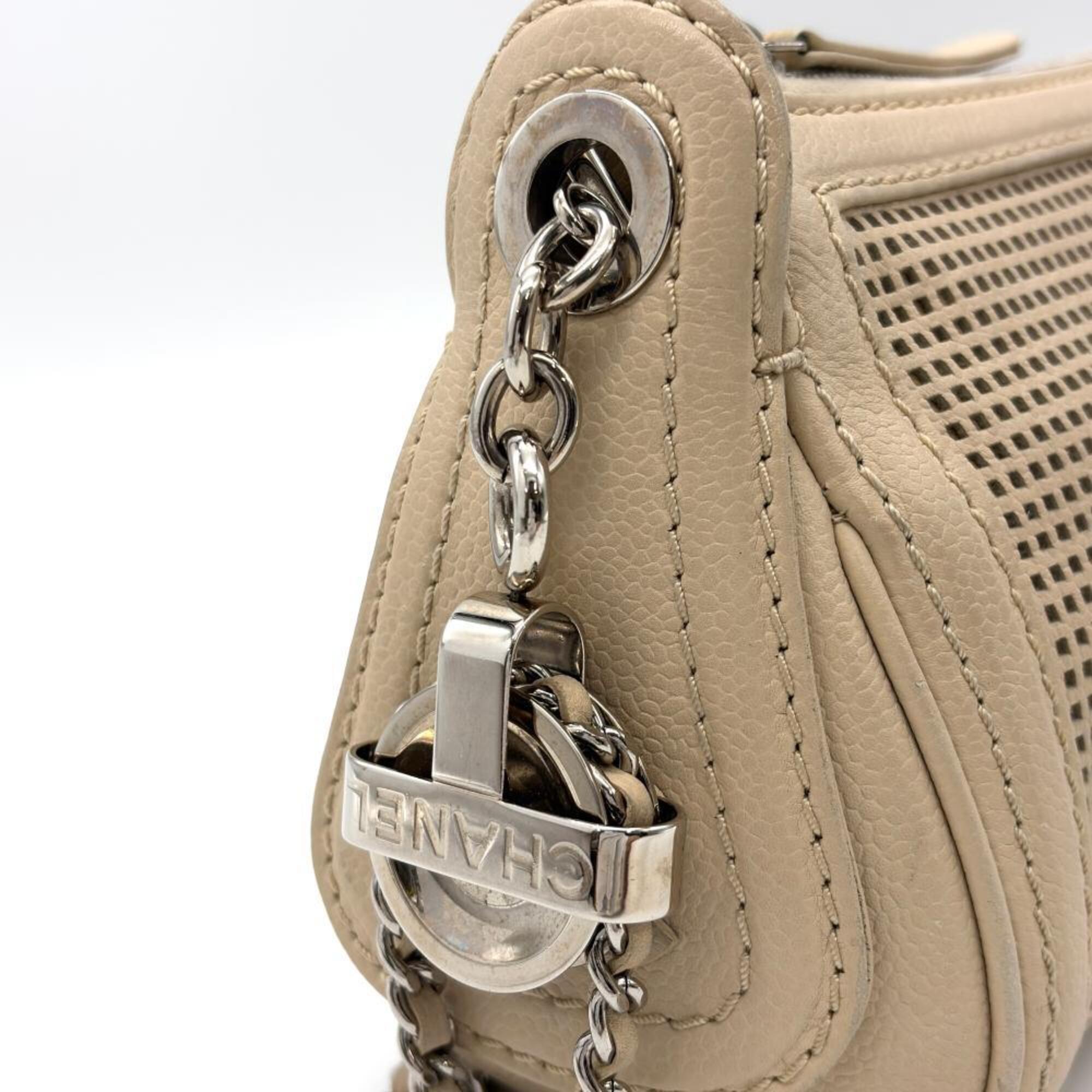 Chanel Beige Grained Calfskin Shoulder Bag (Pre-Owned)