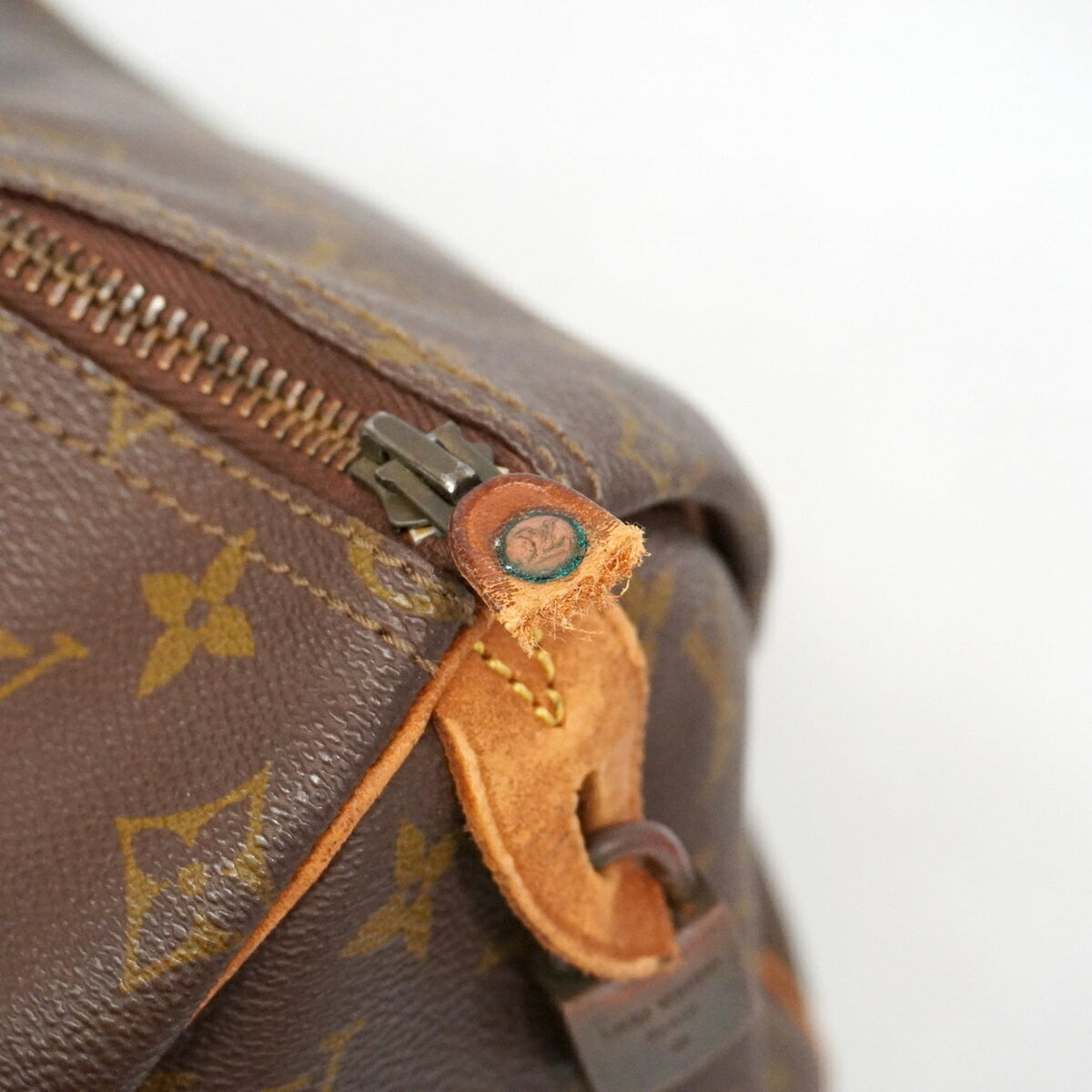Louis Vuitton Brown Handbag (Pre-Owned)
