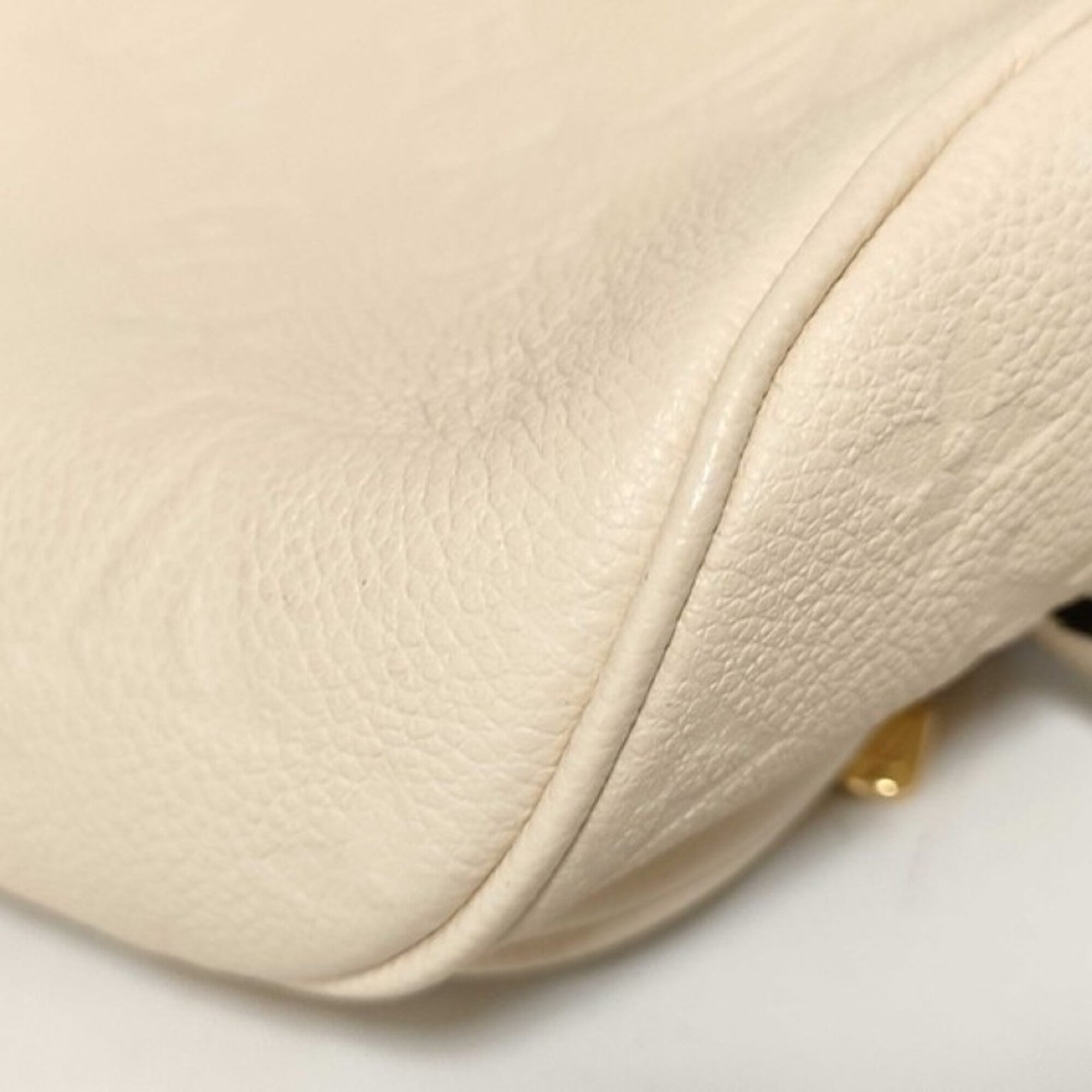 Louis Vuitton Beige Monogram Empreinte Shoulder Bag (Pre-Owned)