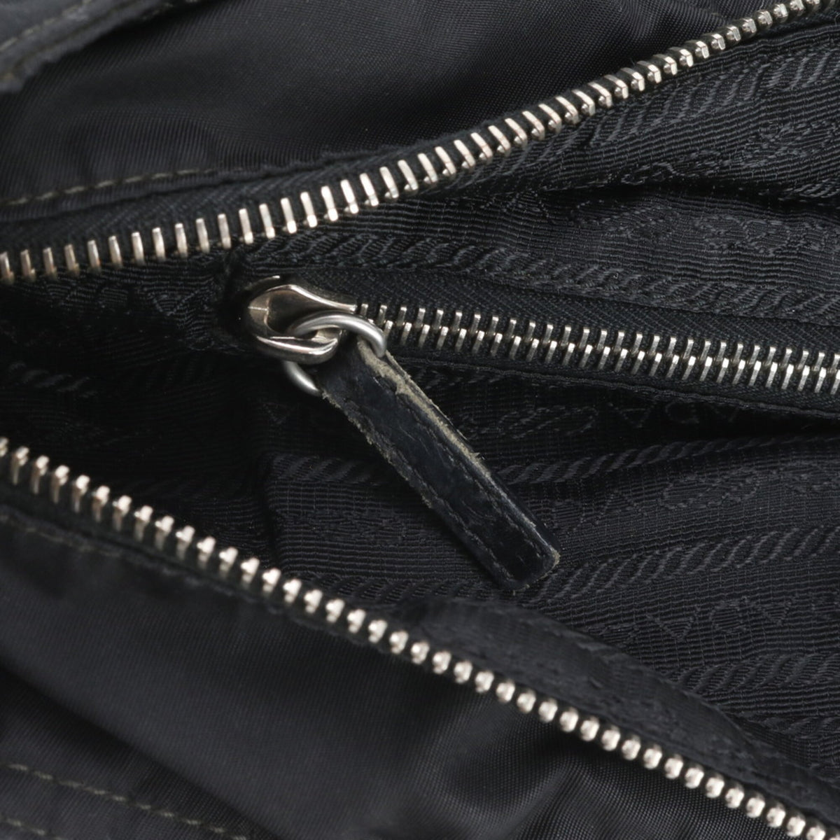 Prada Black Leather Nylon Shoulder Bag Tote Bag (Pre-Owned)