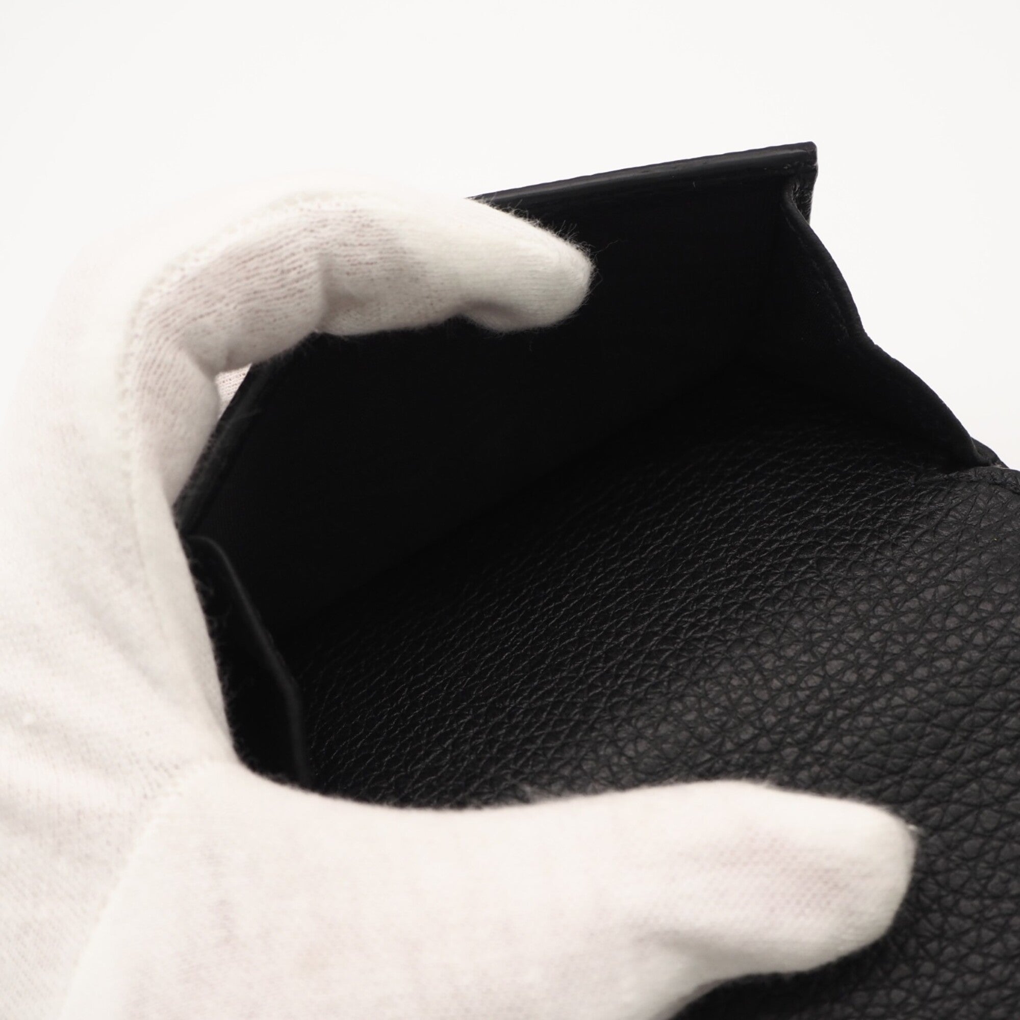Gucci Black Leather Wallet (Tri-Fold) (Pre-Owned)
