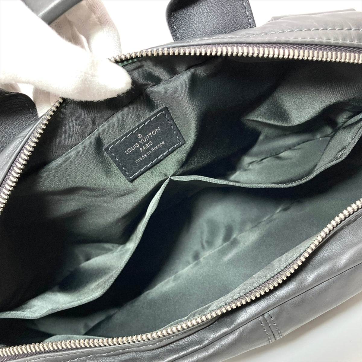 Louis Vuitton Gray Leather Crossbody Bag Fanny Pack (Pre-Owned)