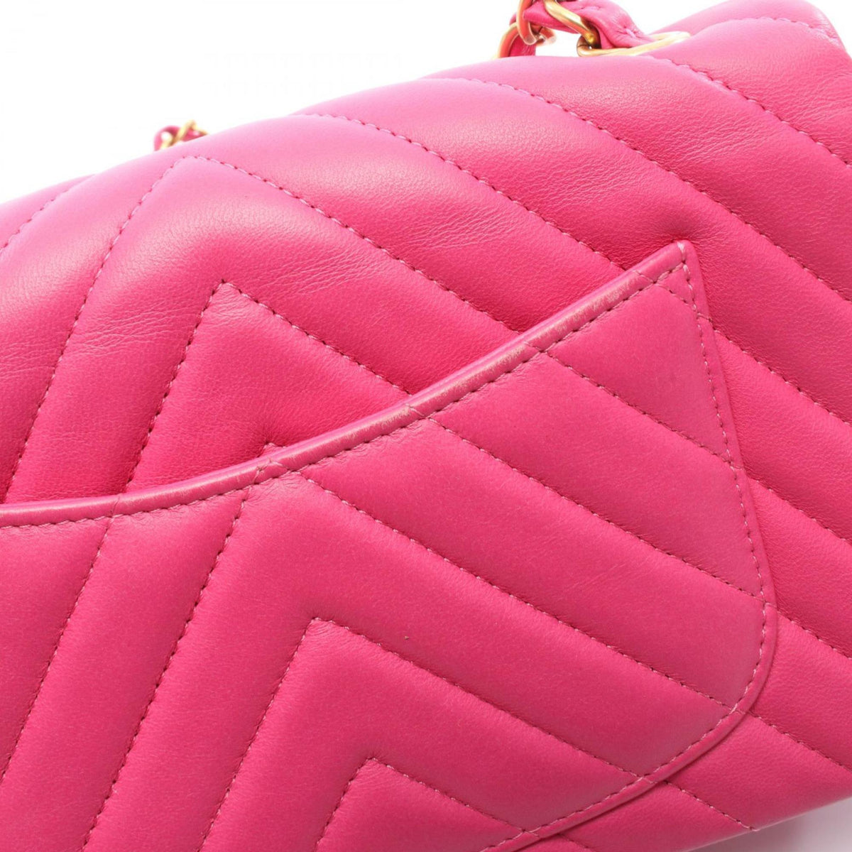 Chanel Pink Leather Handbag Shoulder Bag (Pre-Owned)