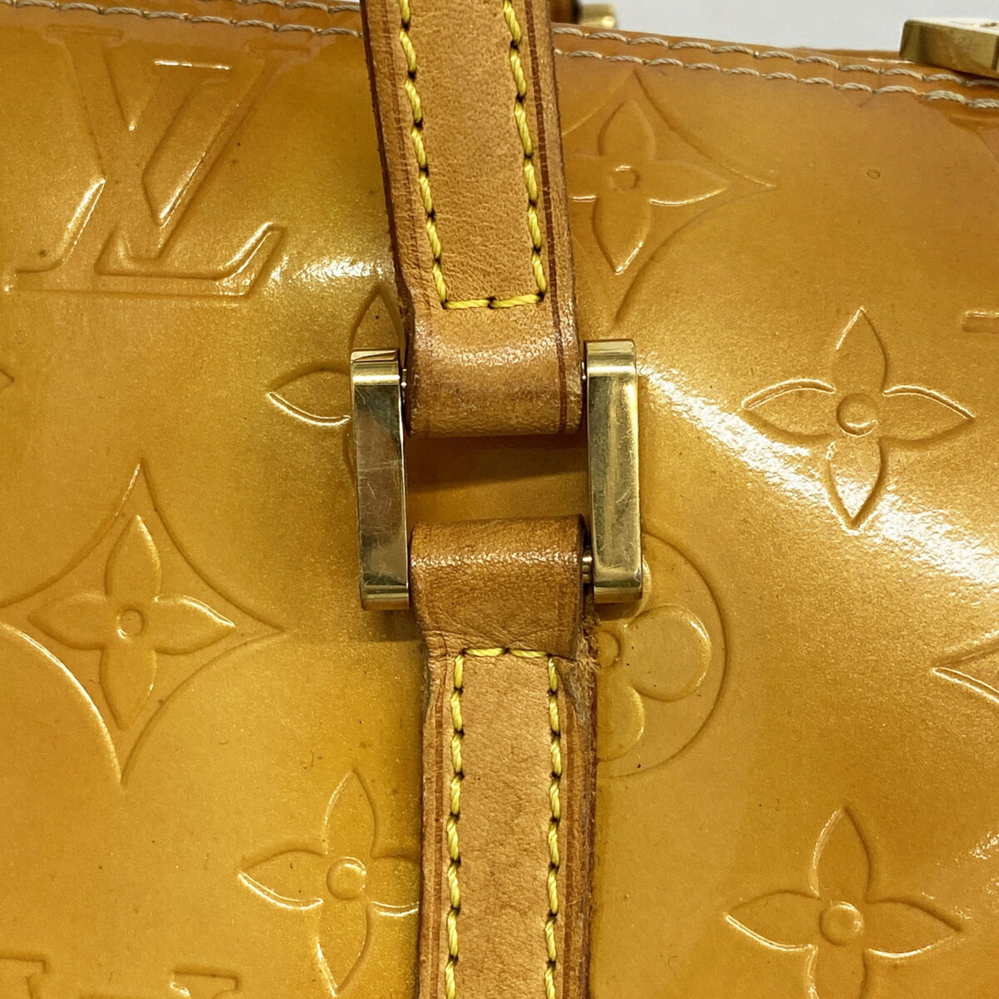 Louis Vuitton Beige Handbag (Pre-Owned)